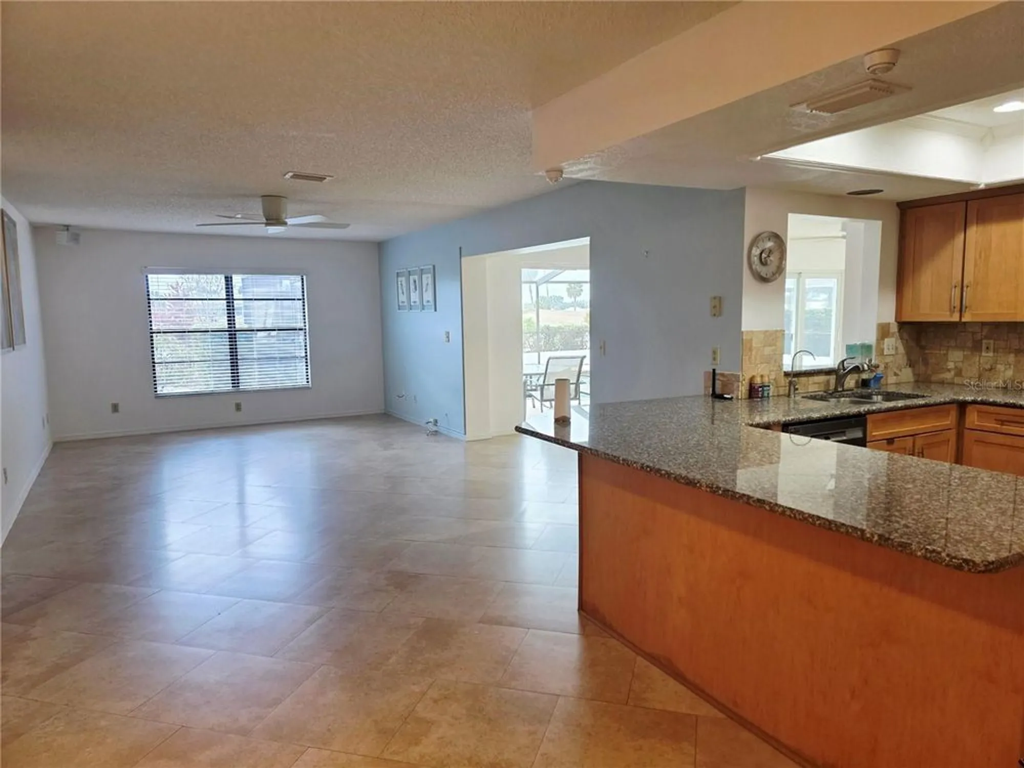 Property Slideshow image 23 of 37 | 1924 new bedford dr, Sun City Center, FL, 33573