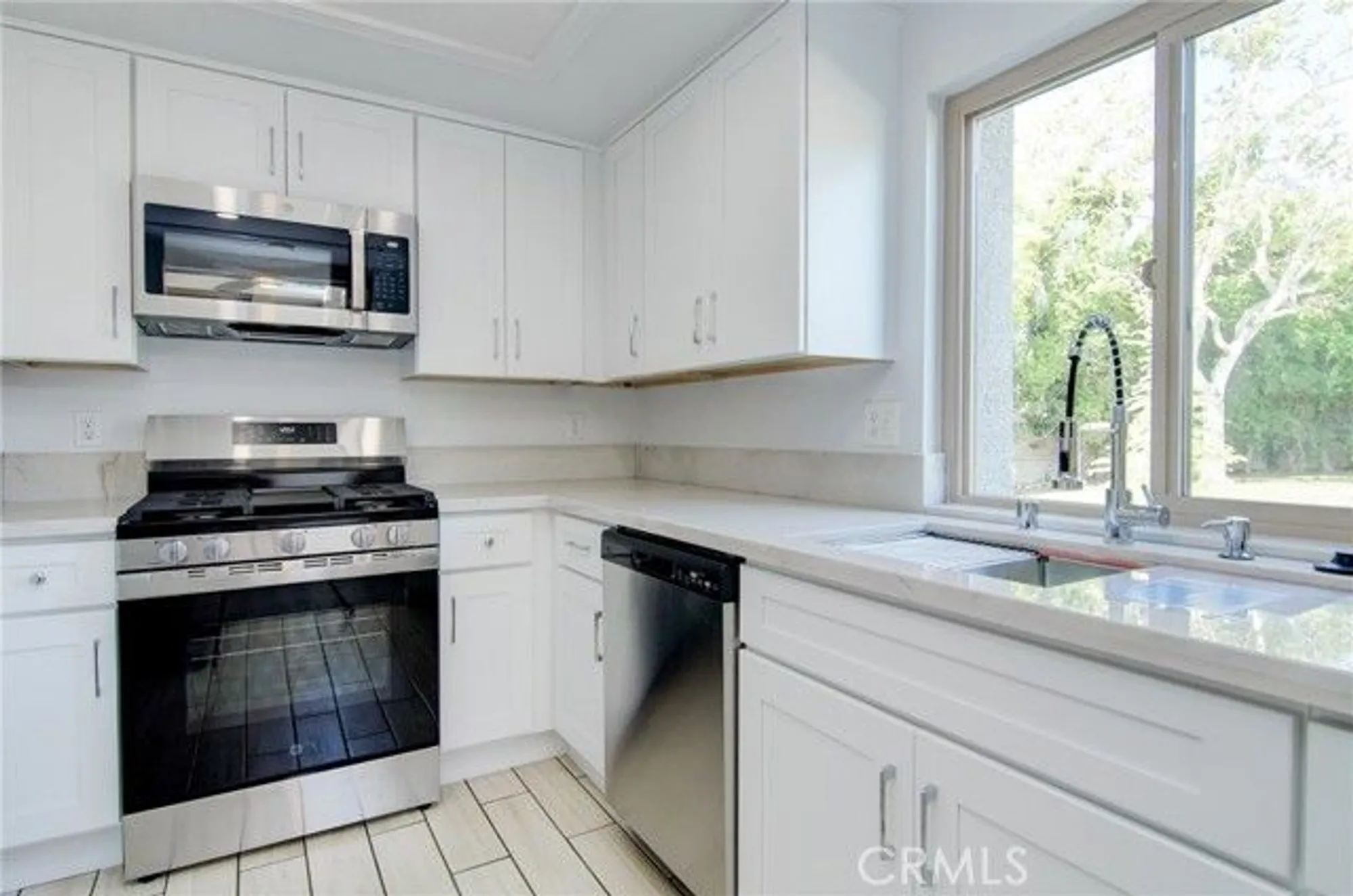 Property Slideshow image 9 of 24 | 8566 larkhall cir 809d, Huntington Beach, CA, 92646