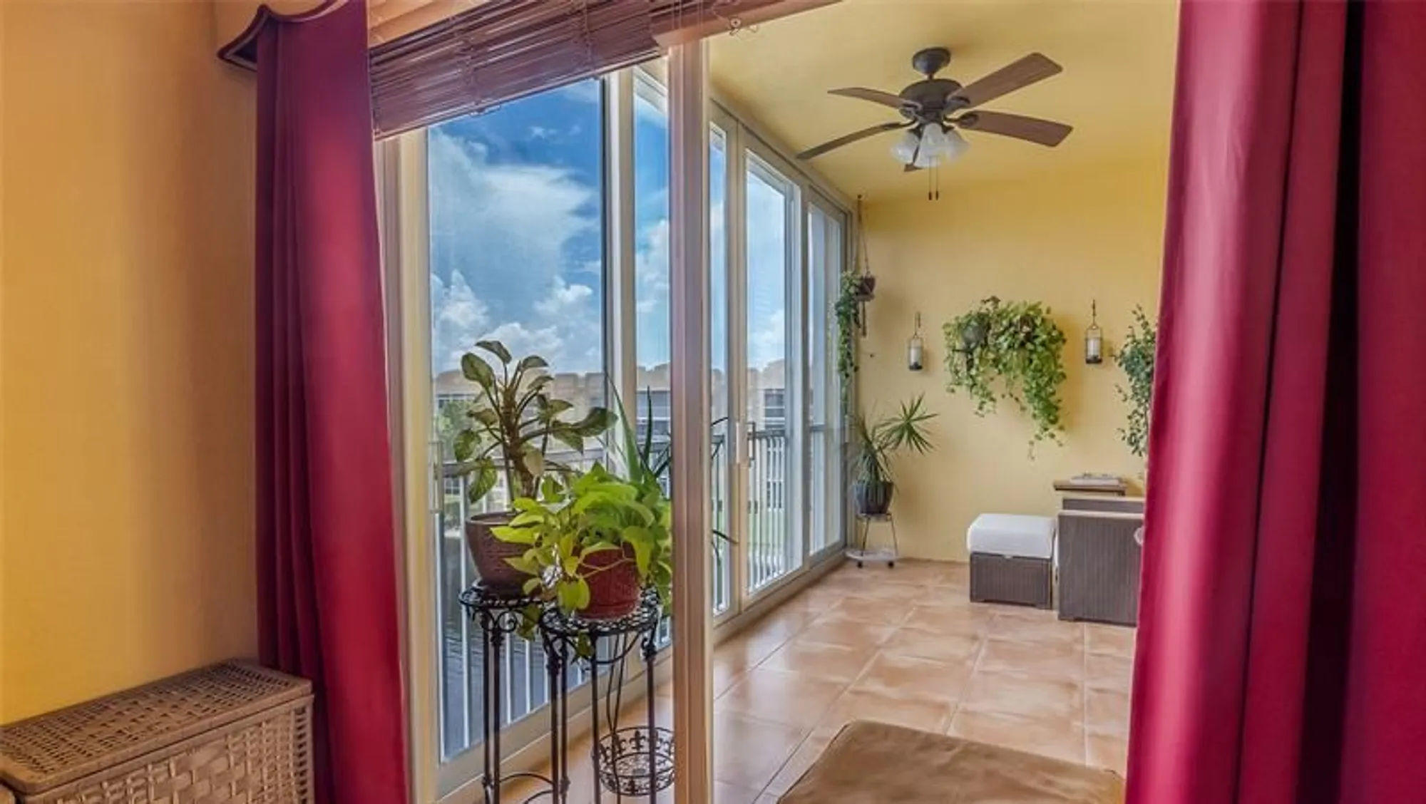 Property Slideshow image 18 of 35 | 7727 southampton ter 410, Tamarac, FL, 33321