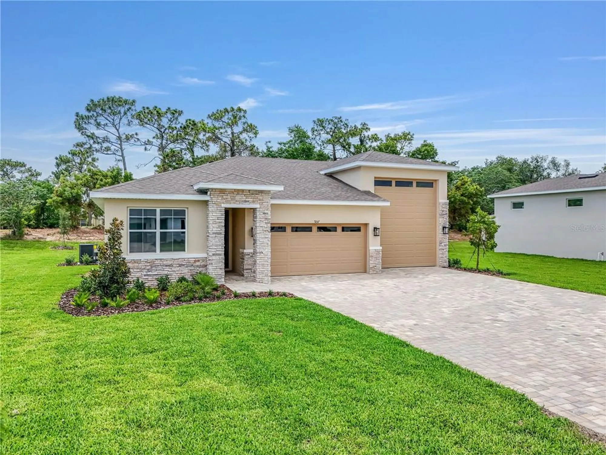Property Slideshow image 1 of 47 | 9157 players dr, Weeki Wachee, FL, 34613