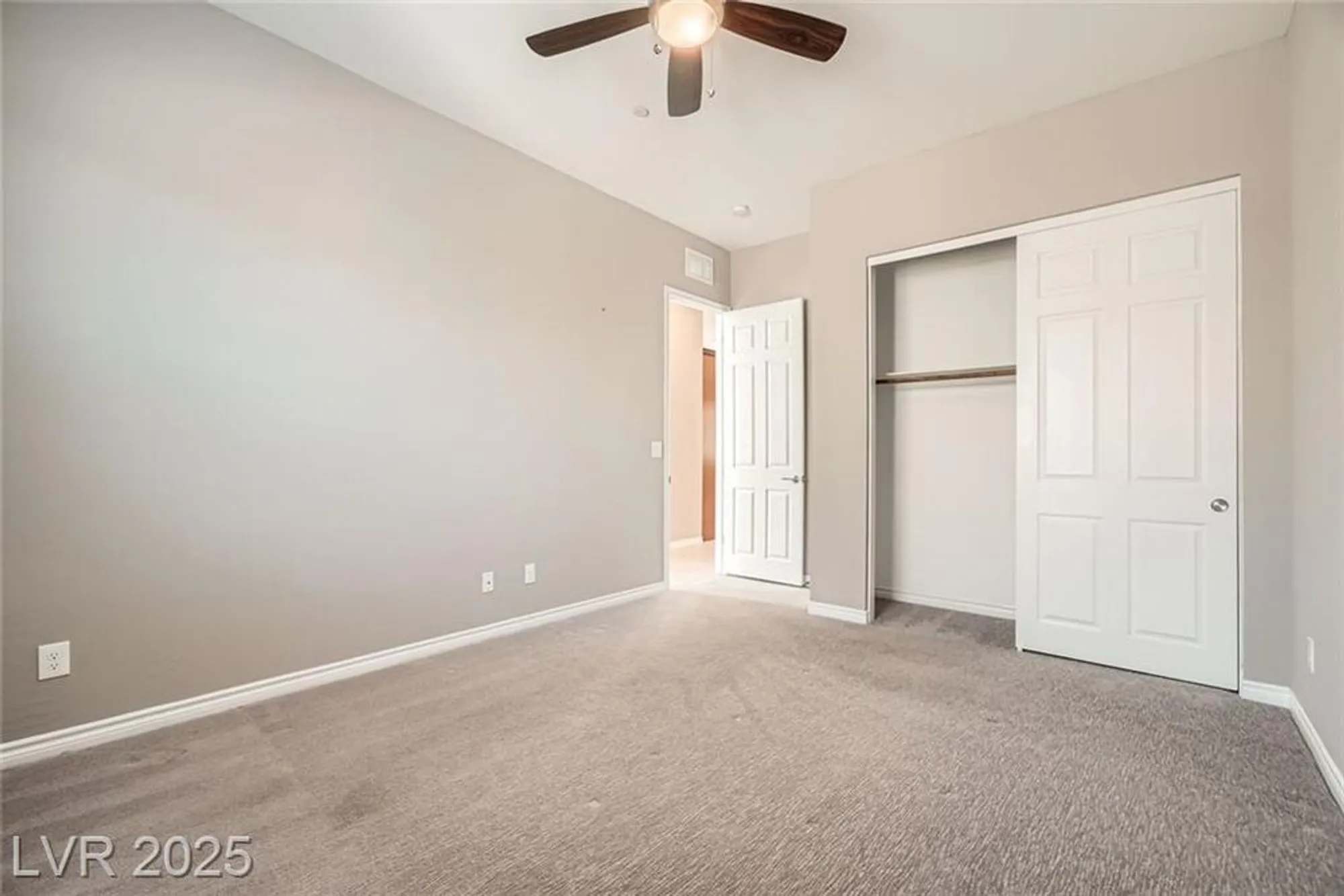 Property Slideshow image 16 of 31 | 208 coltrane canyon ave, Henderson, NV, 89011