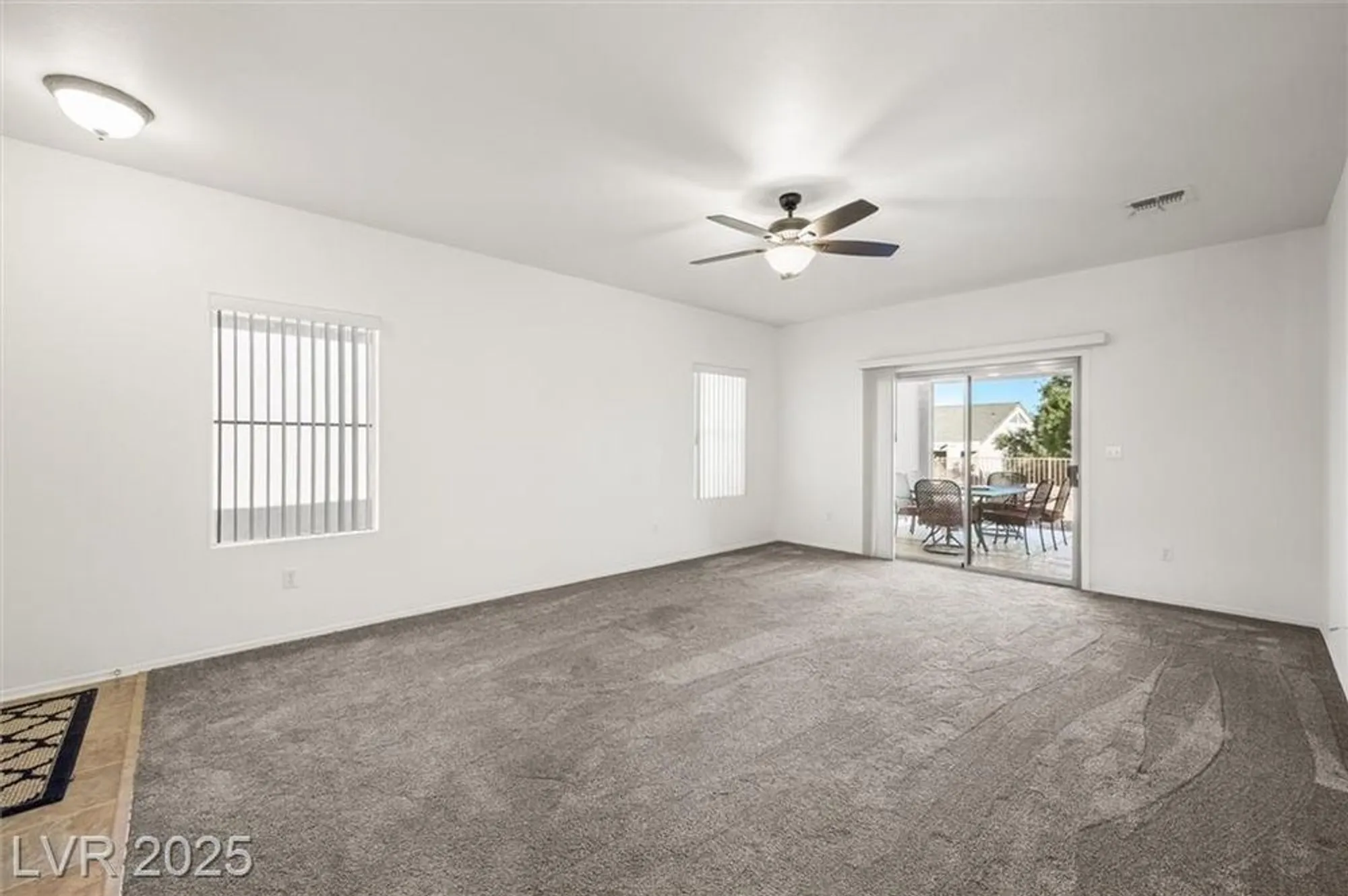 Property Slideshow image 10 of 34 | 2134 desert woods dr, Henderson, NV, 89012