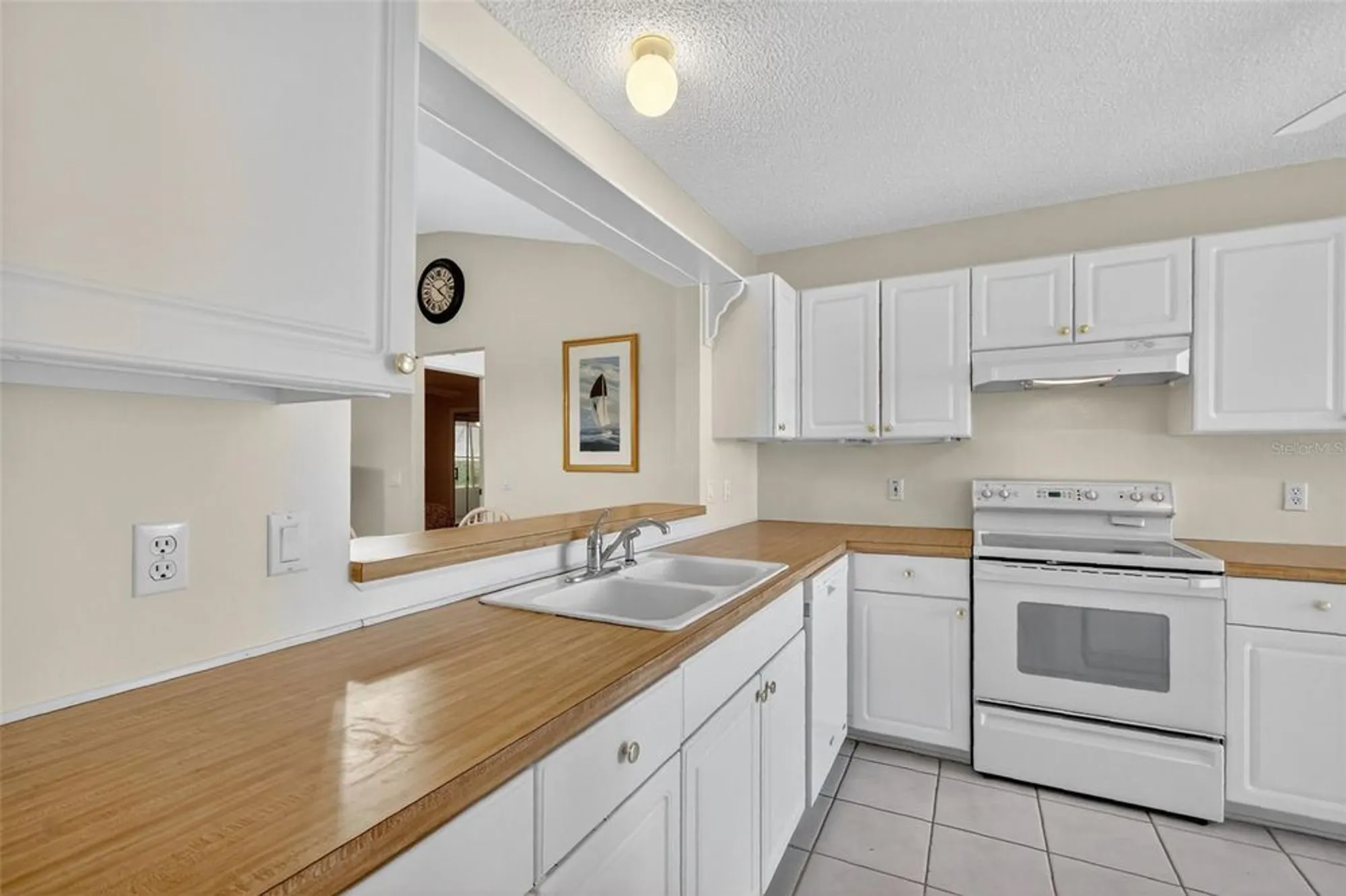 Property Slideshow image 5 of 36 | 1402 navarro ct, The Villages, FL, 32159