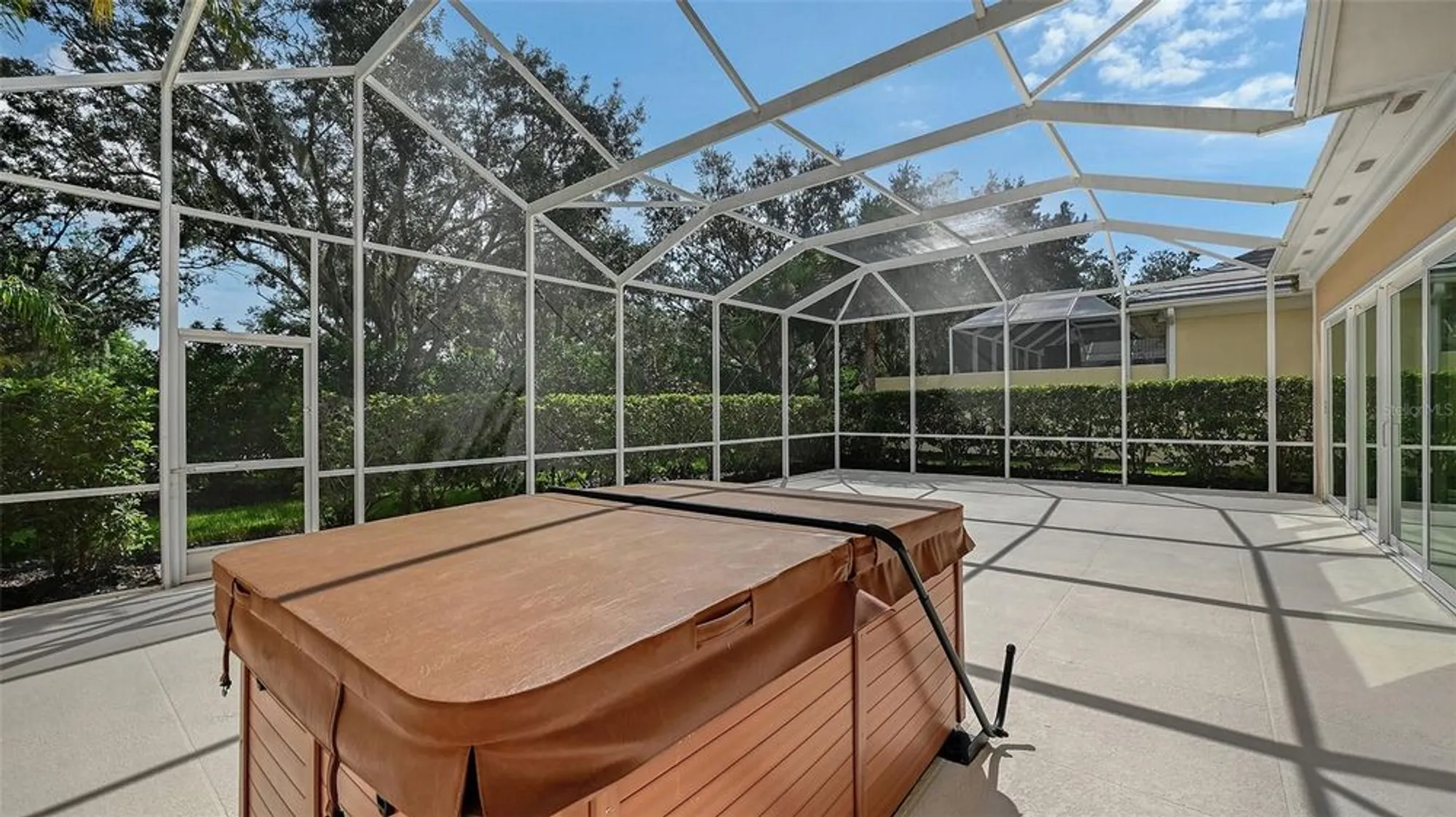 Property Slideshow image 46 of 100 | 5679 ferrara dr, Sarasota, FL, 34238