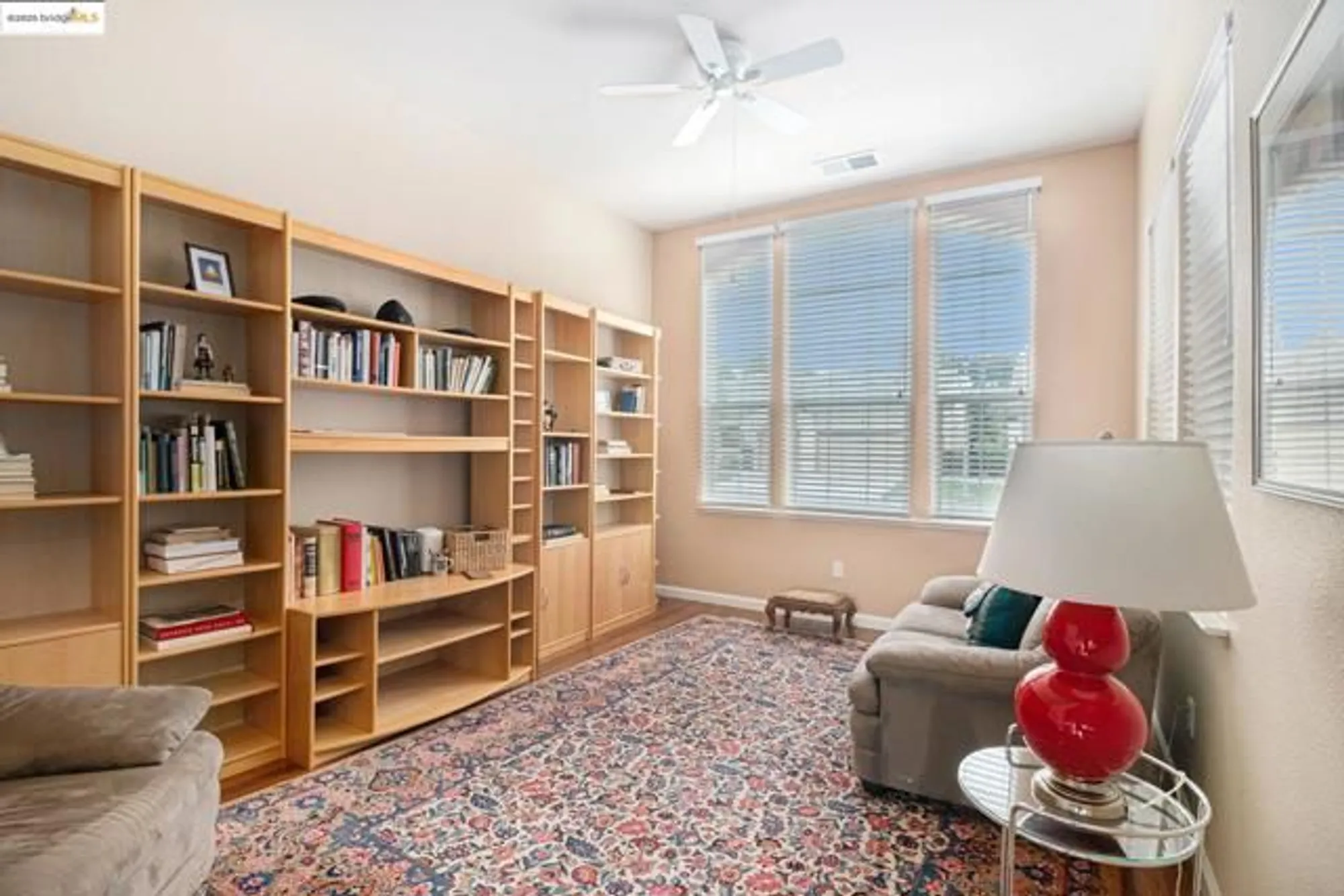 Property Slideshow image 8 of 40 | 1951 desert gold pl, Brentwood, CA, 94513