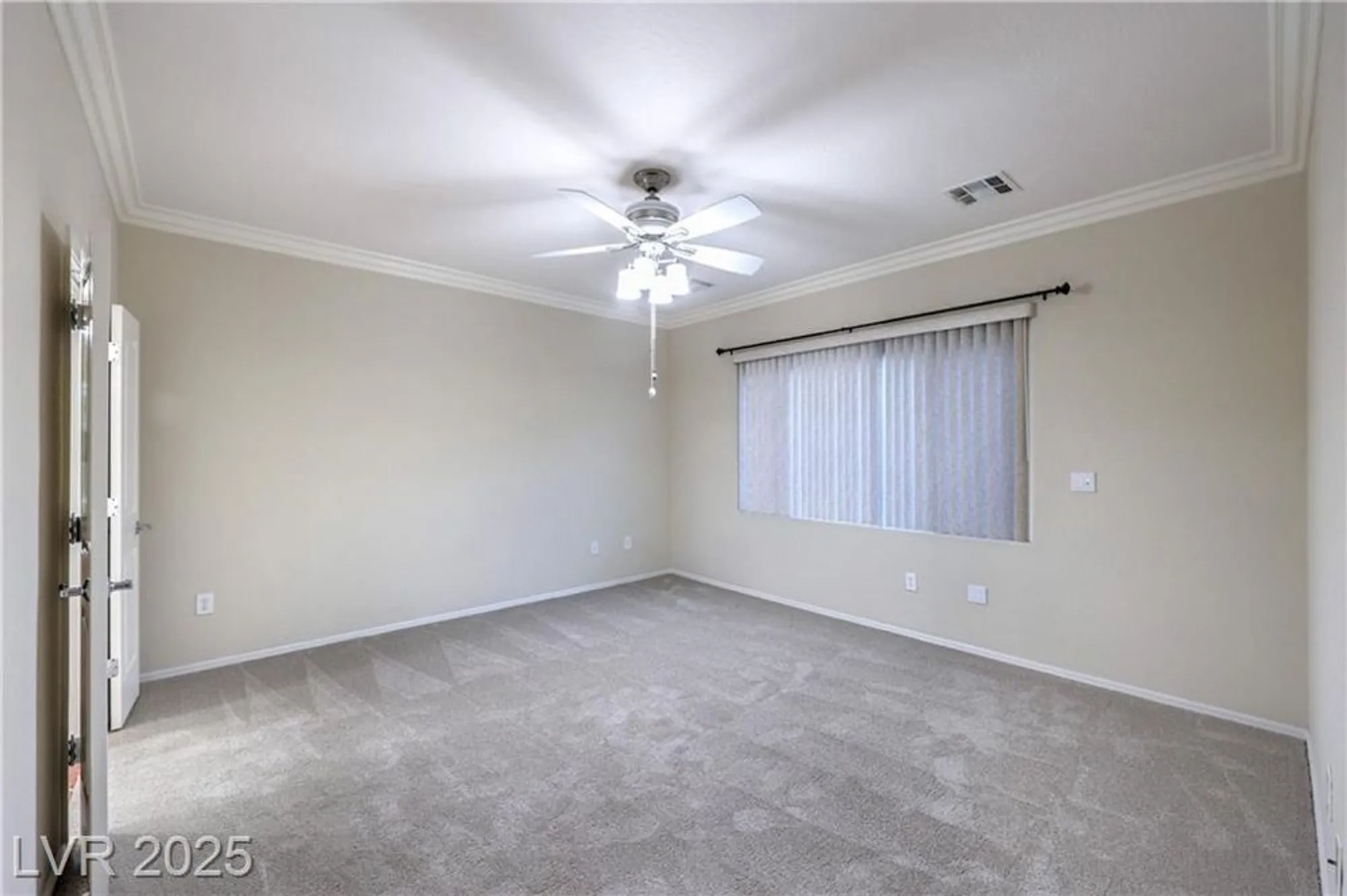 Property Slideshow image 14 of 52 | 2519 ashen light dr, Henderson, NV, 89044