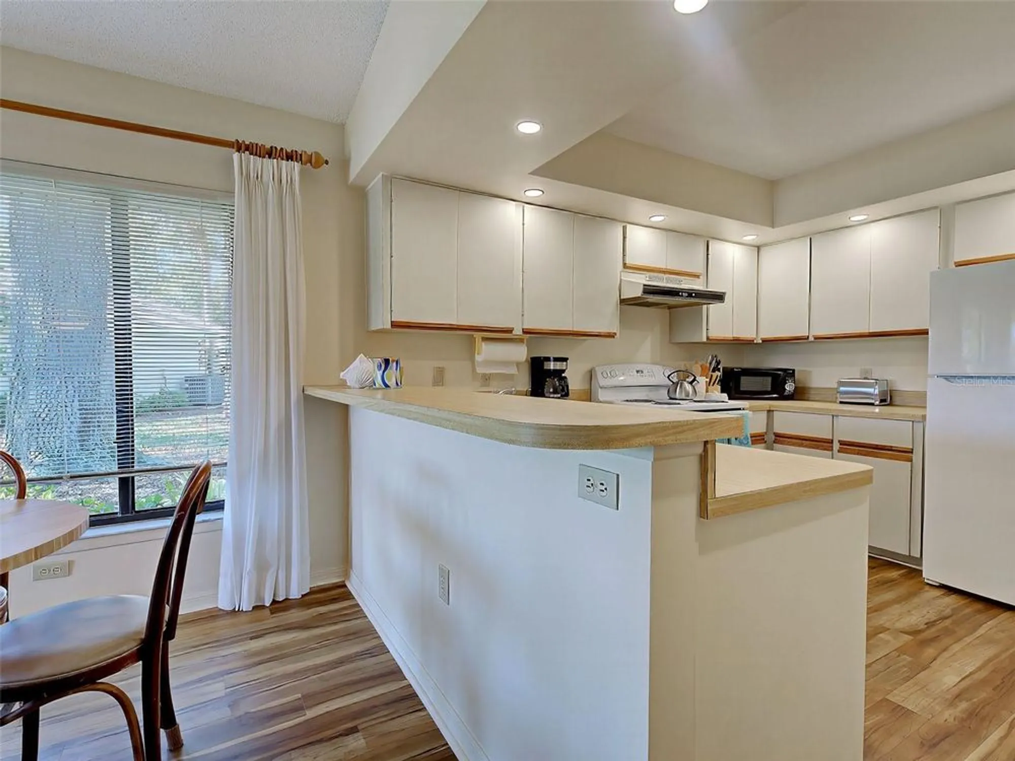 Property Slideshow image 24 of 74 | 220 southampton dr 325, Venice, FL, 34293