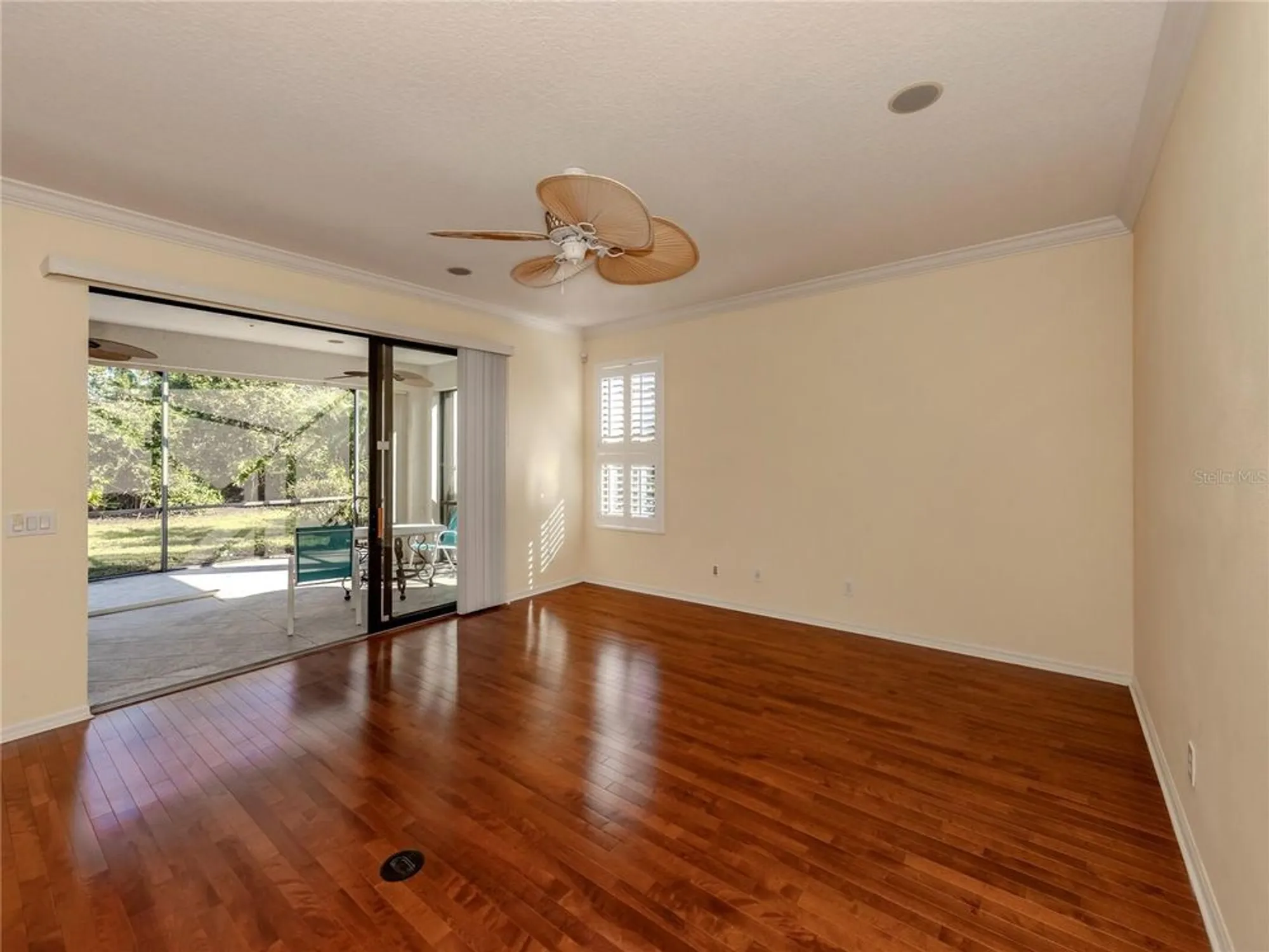 Property Slideshow image 13 of 55 | 4238 mackay falls ter, Sarasota, FL, 34243
