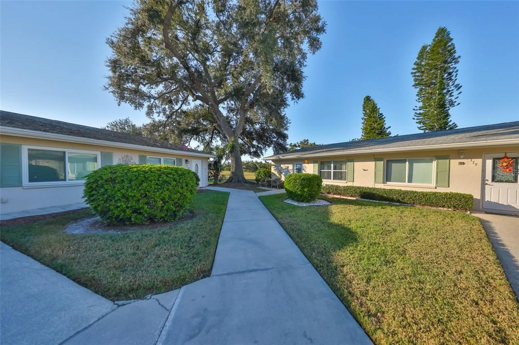 Property Slideshow image 7 of 51 | 2202 clubhouse dr 180, Sun City Center, FL, 33573