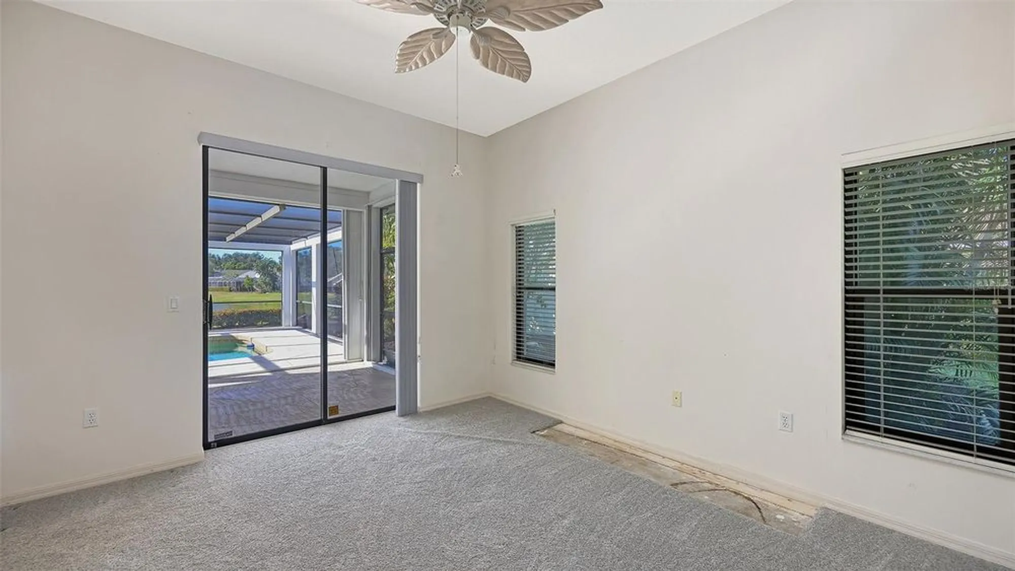 Property Slideshow image 33 of 60 | 8068 estates dr, Sarasota, FL, 34243