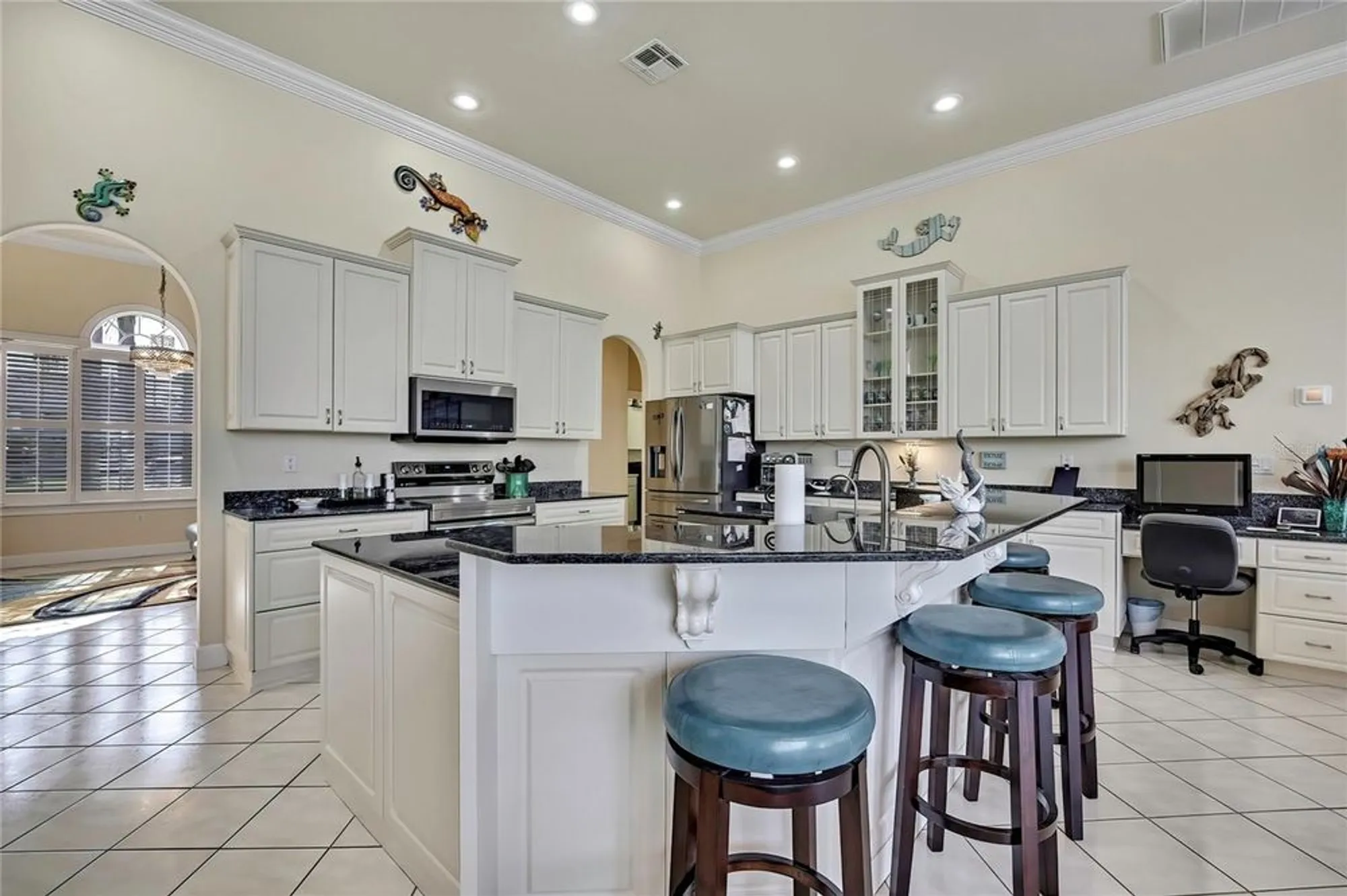 Property Slideshow image 8 of 62 | 9231 mississippi run, Weeki Wachee, FL, 34613