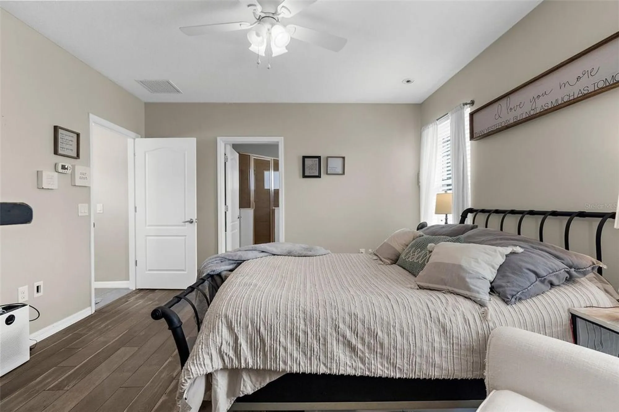 Property Slideshow image 19 of 50 | 12520 shimmering oak cir, Venice, FL, 34293