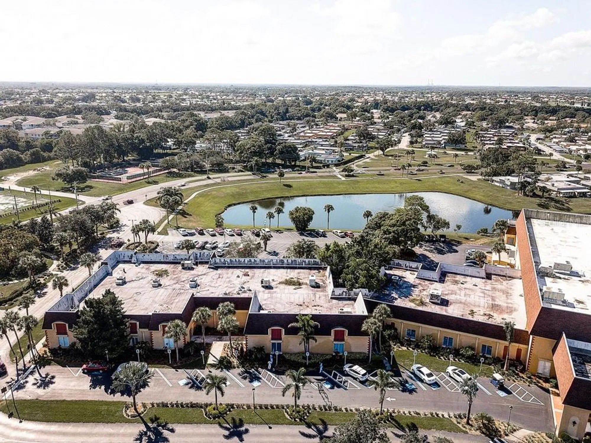 Property Slideshow image 21 of 63 | 1802 bedford ln 2, Sun City Center, FL, 33573