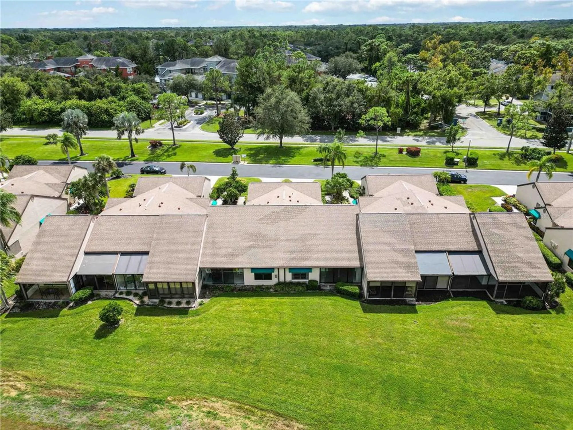 Property Slideshow image 35 of 60 | 6085 clubside dr, Sarasota, FL, 34243