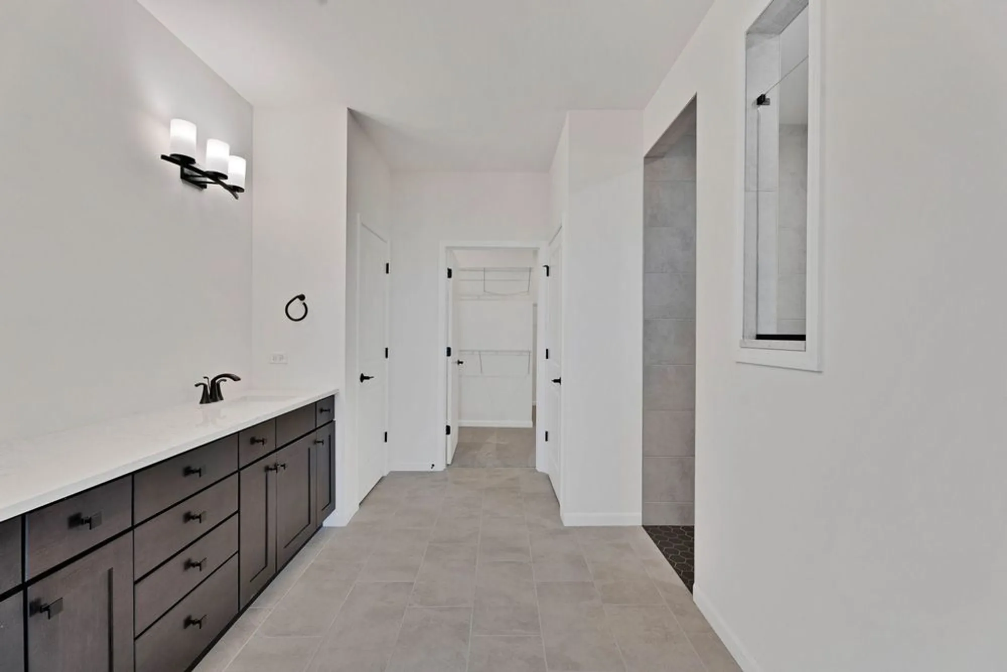 Property Slideshow image 19 of 28 | 3146 bellwether dr, Aurora, IL, 60503