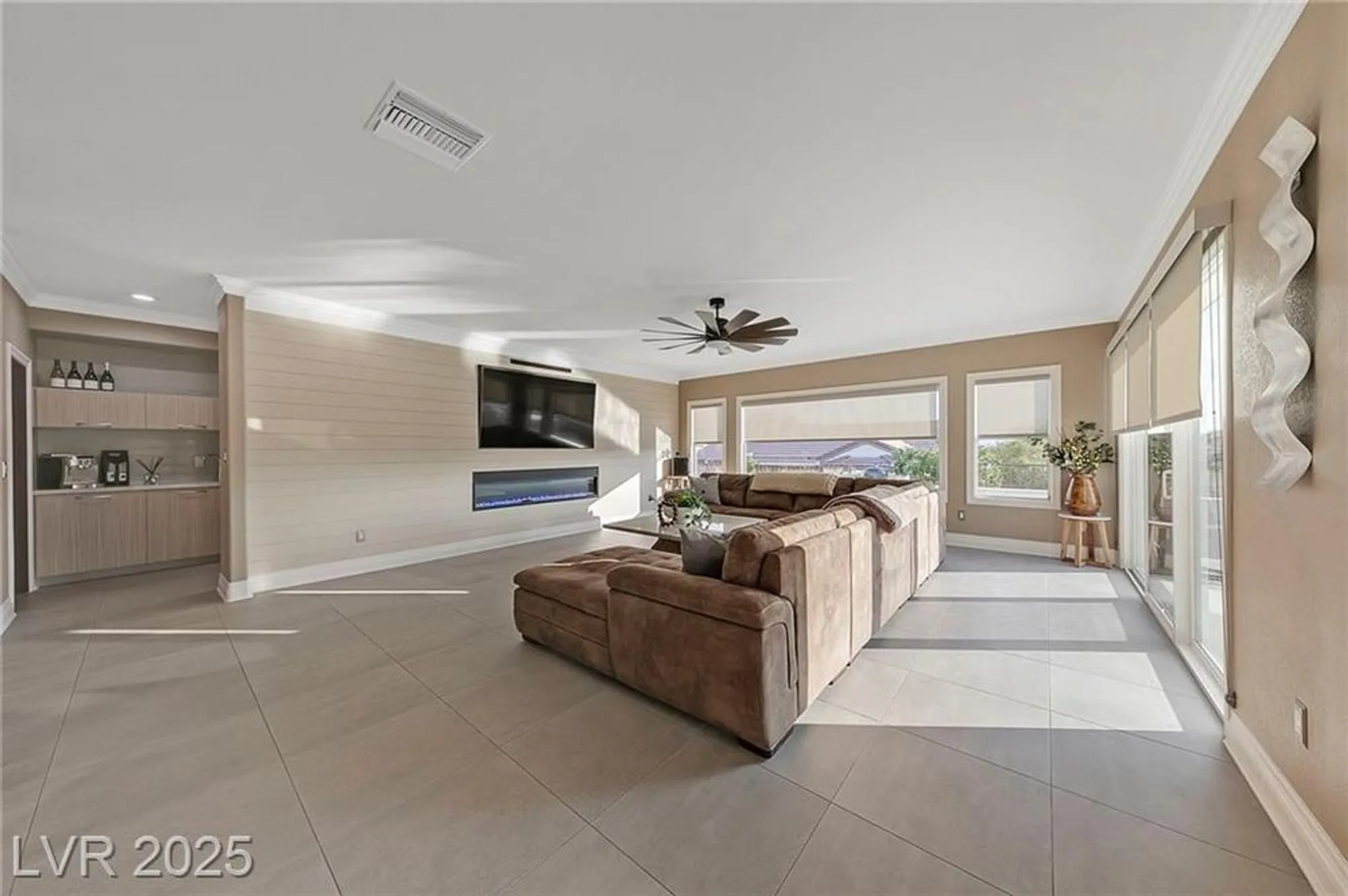 Property Slideshow image 20 of 56 | 1999 oliver springs st, Henderson, NV, 89052