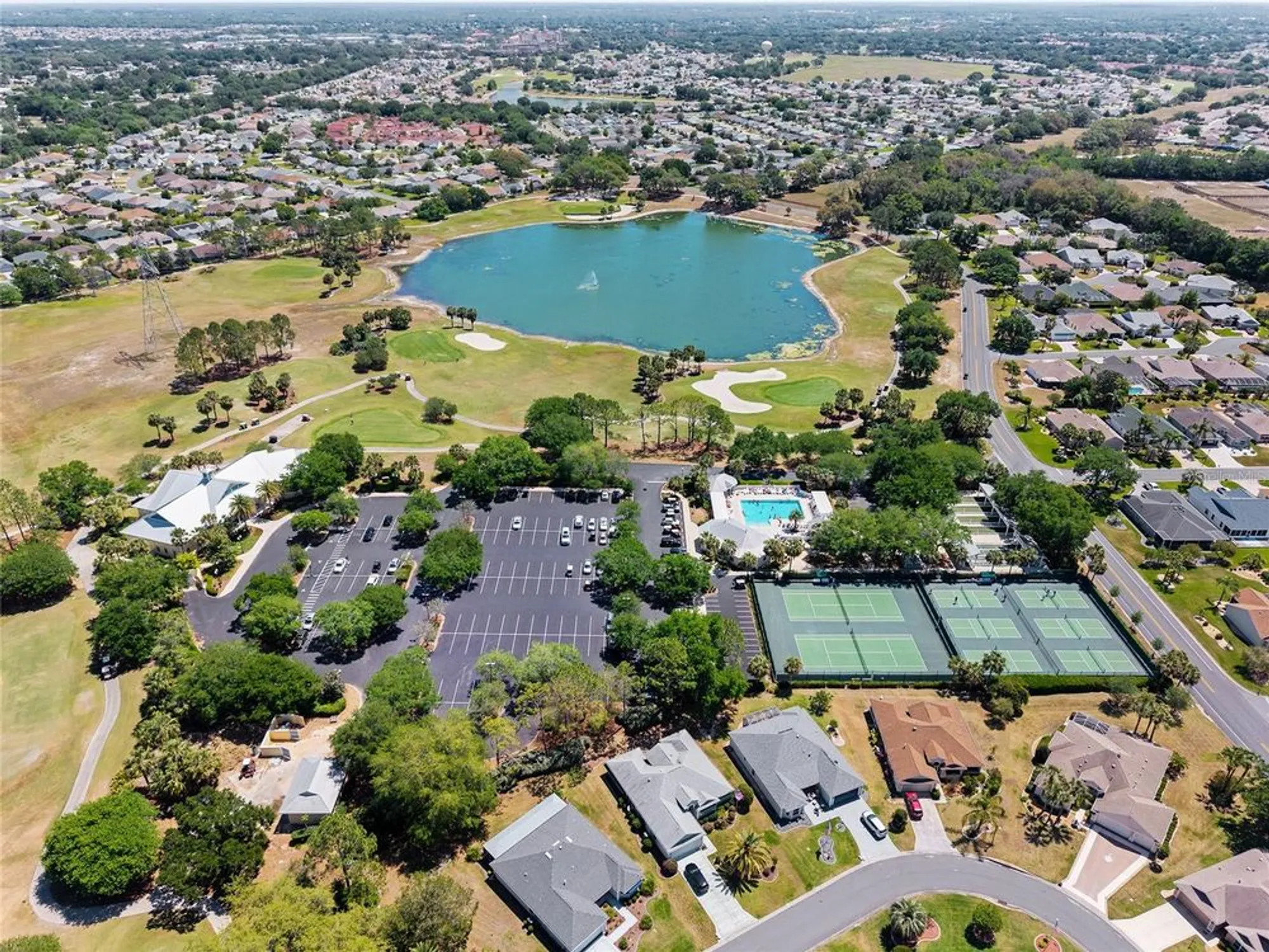 Property Slideshow image 47 of 50 | 2461 merida cir, The Villages, FL, 32162