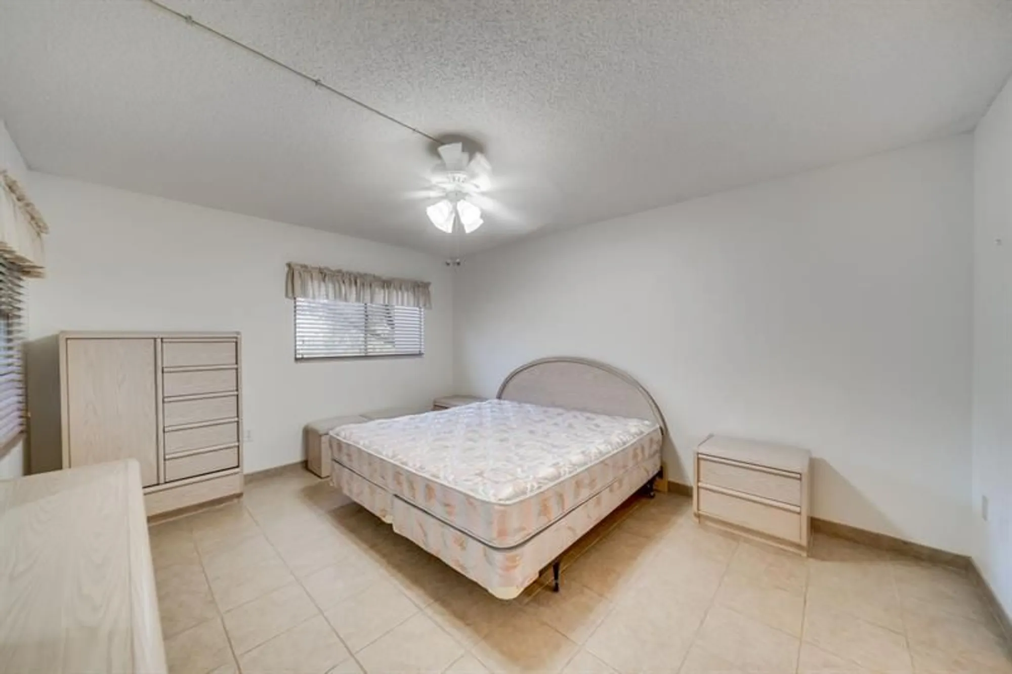 Property Slideshow image 41 of 54 | 13105 sw 16th ct 209l, Pembroke Pines, FL, 33027