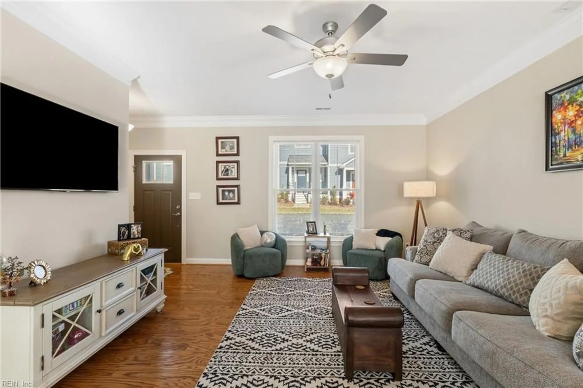 Property Slideshow image 5 of 26 | 1022 holmes ct, Williamsburg, VA, 23188