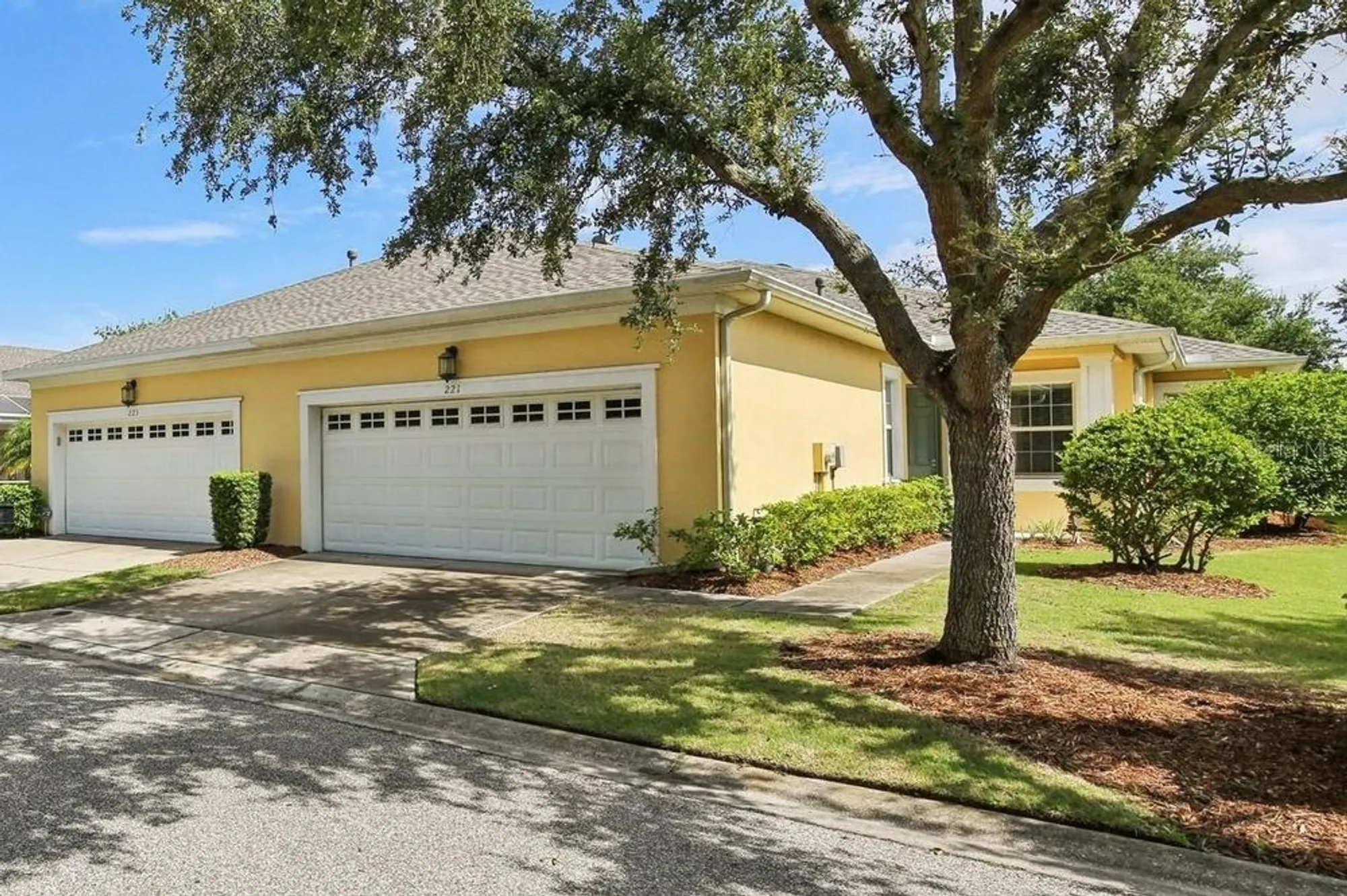 Property Slideshow image 24 of 35 | 221 sunset crest ct, Apollo Beach, FL, 33572