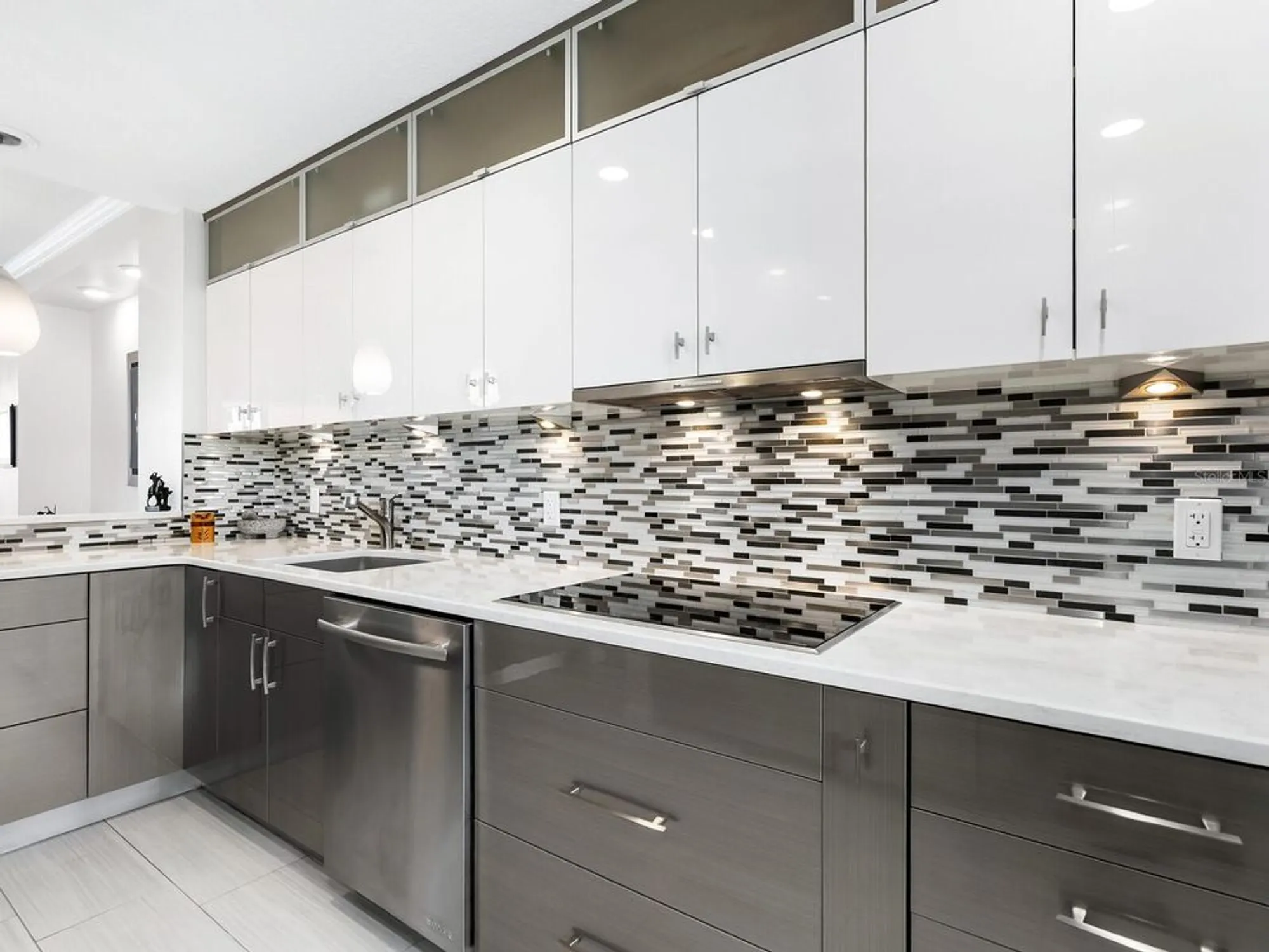 Property Slideshow image 20 of 59 | 5420 eagles point cir apt 105, Sarasota, FL, 34231