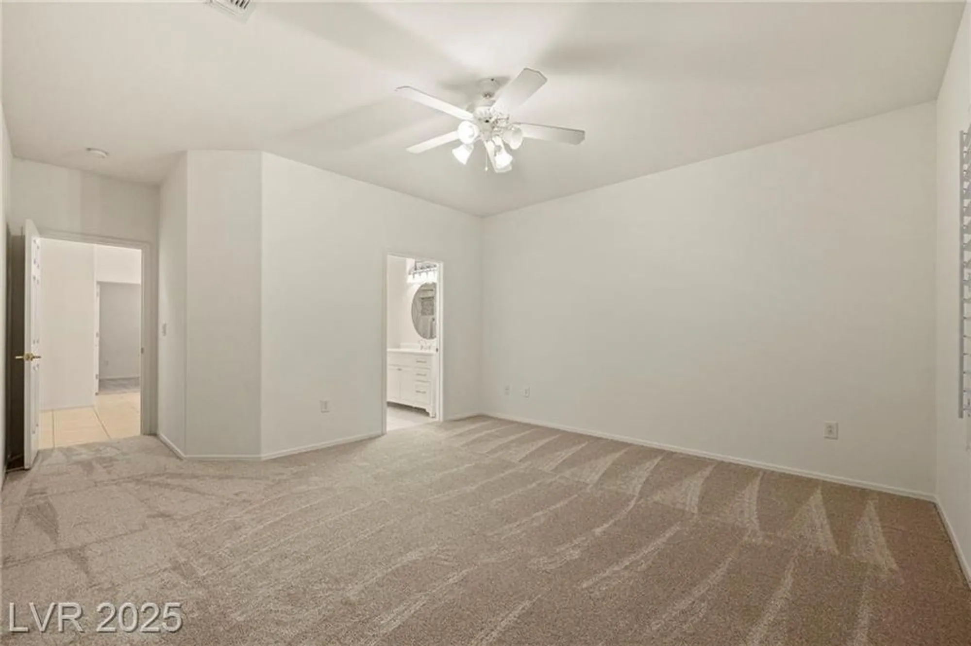 Property Slideshow image 26 of 62 | 2170 oliver springs st, Henderson, NV, 89052