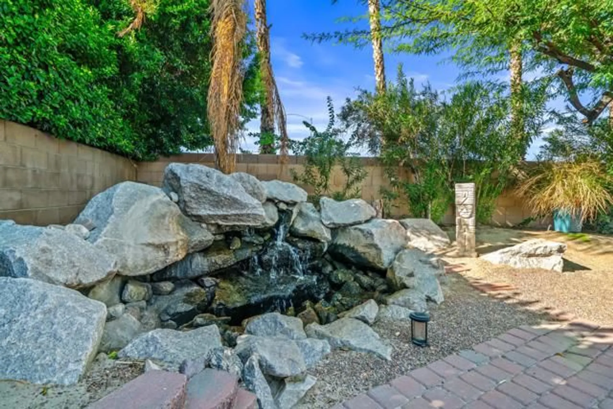 Property Slideshow image 48 of 56 | 44129 royal troon dr, Indio, CA, 92201