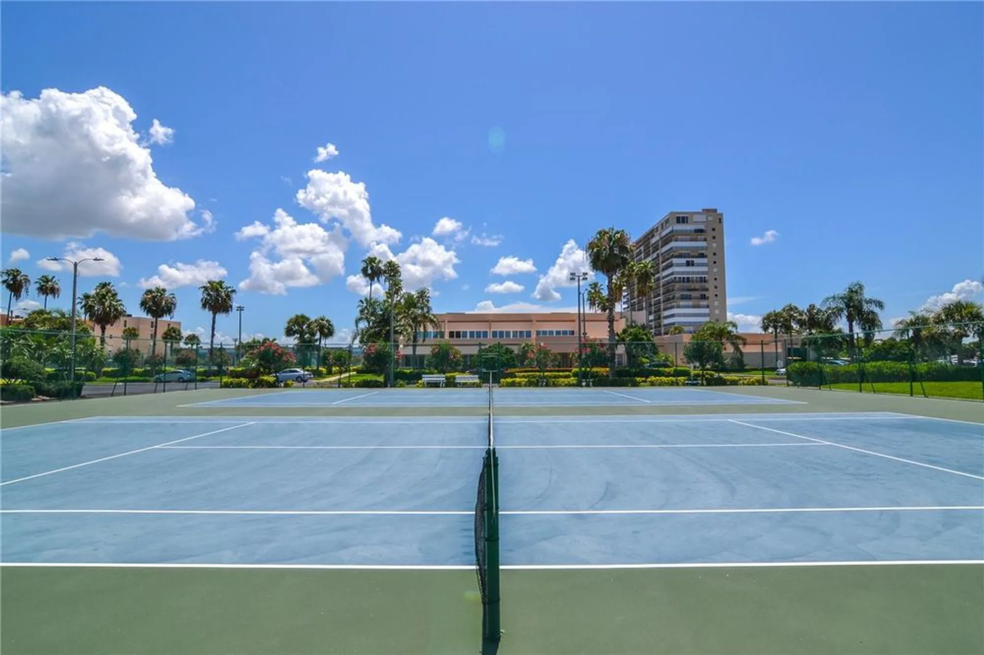 Property Slideshow image 26 of 36 | 7625 sun island dr 107, South Pasadena, FL, 33707