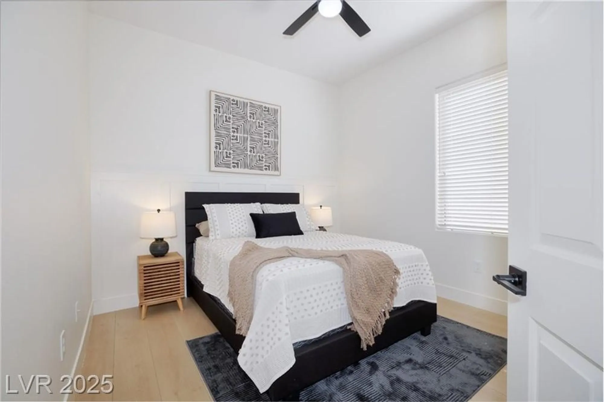 Property Slideshow image 23 of 43 | 2725 youngdale dr, Las Vegas, NV, 89134