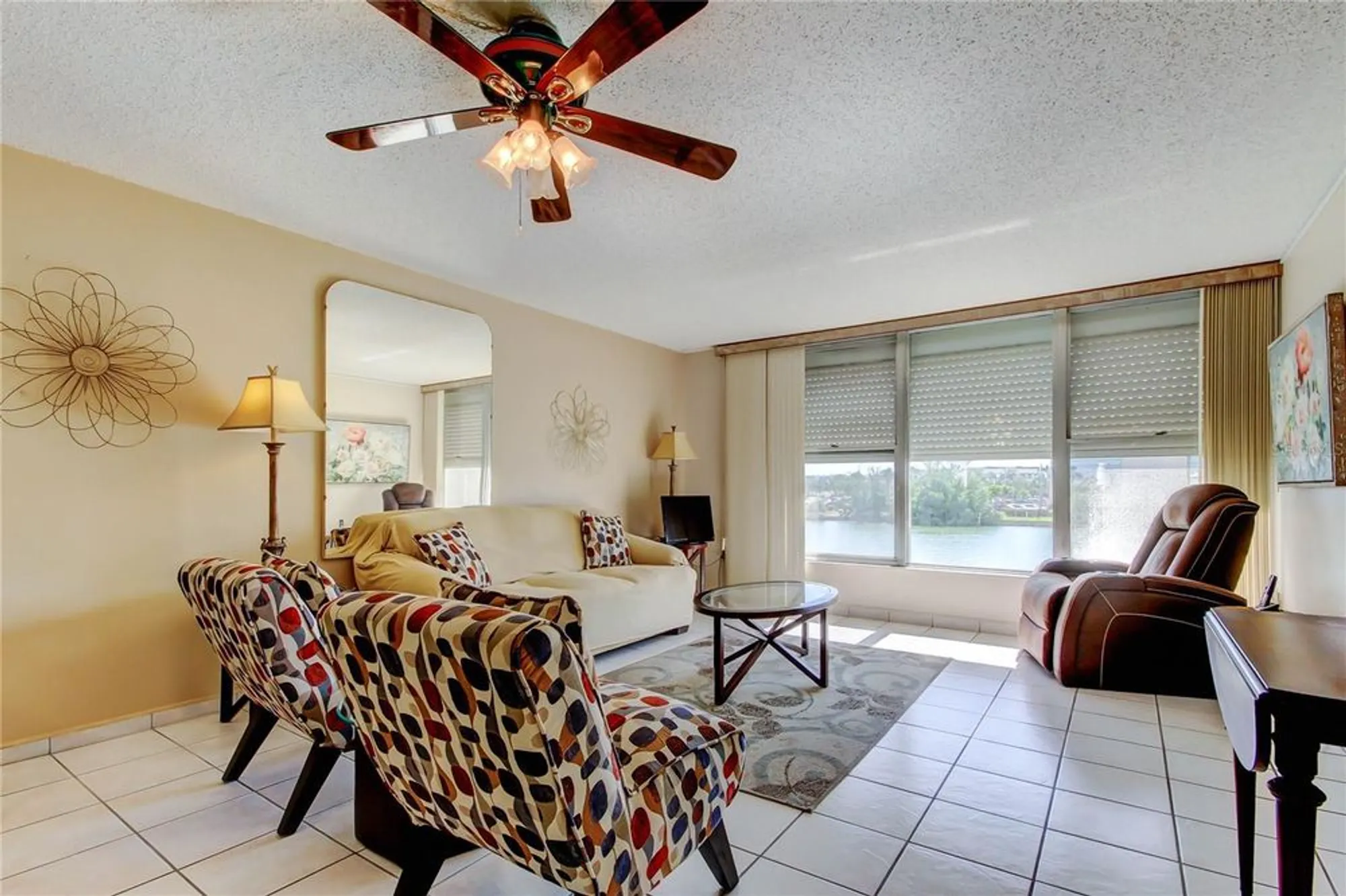 Property Slideshow image 17 of 45 | 7425 bay island dr 203, South Pasadena, FL, 33707