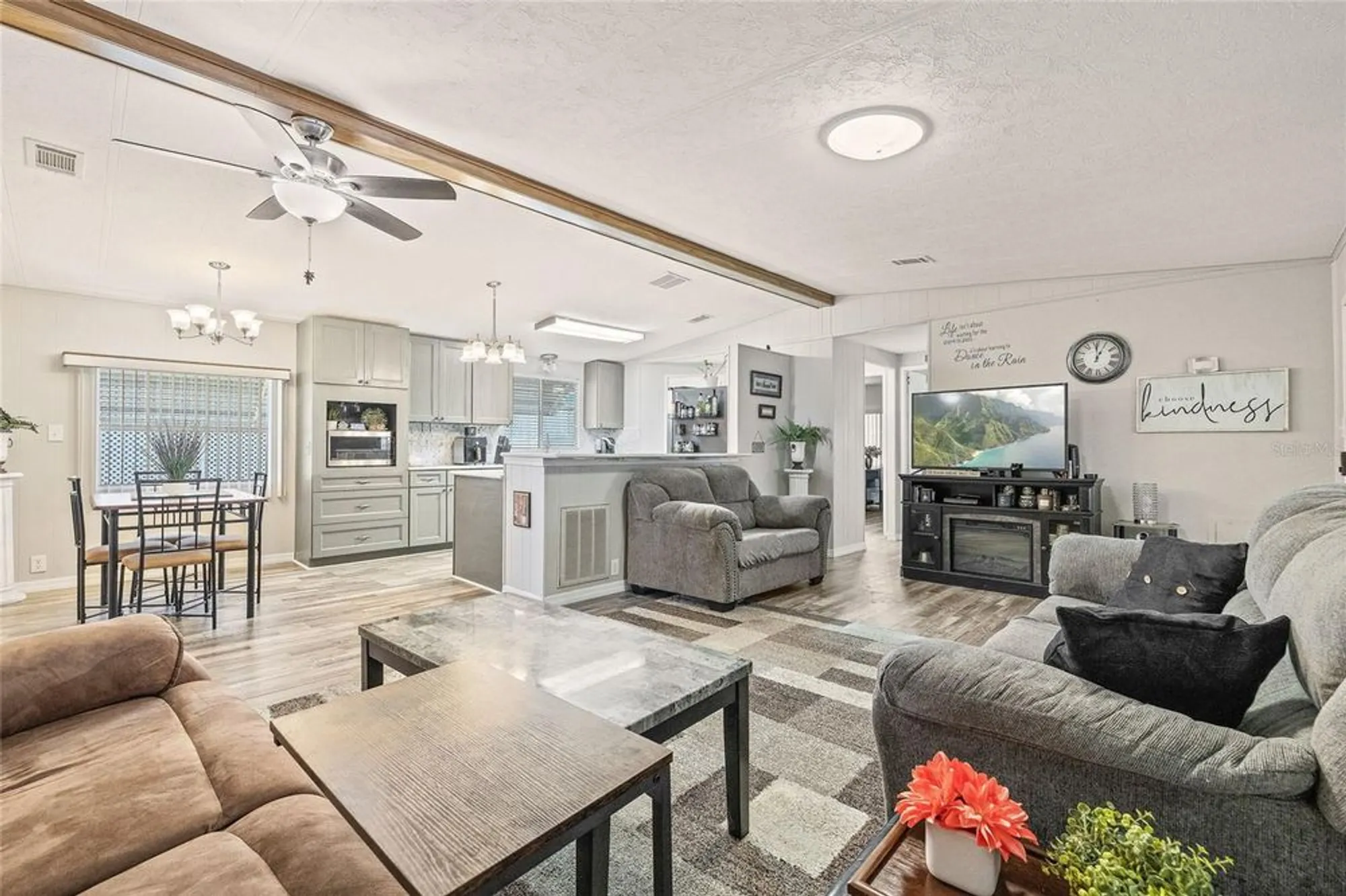 Property Slideshow image 7 of 34 | 1576 longbow dr, Lakeland, FL, 33810