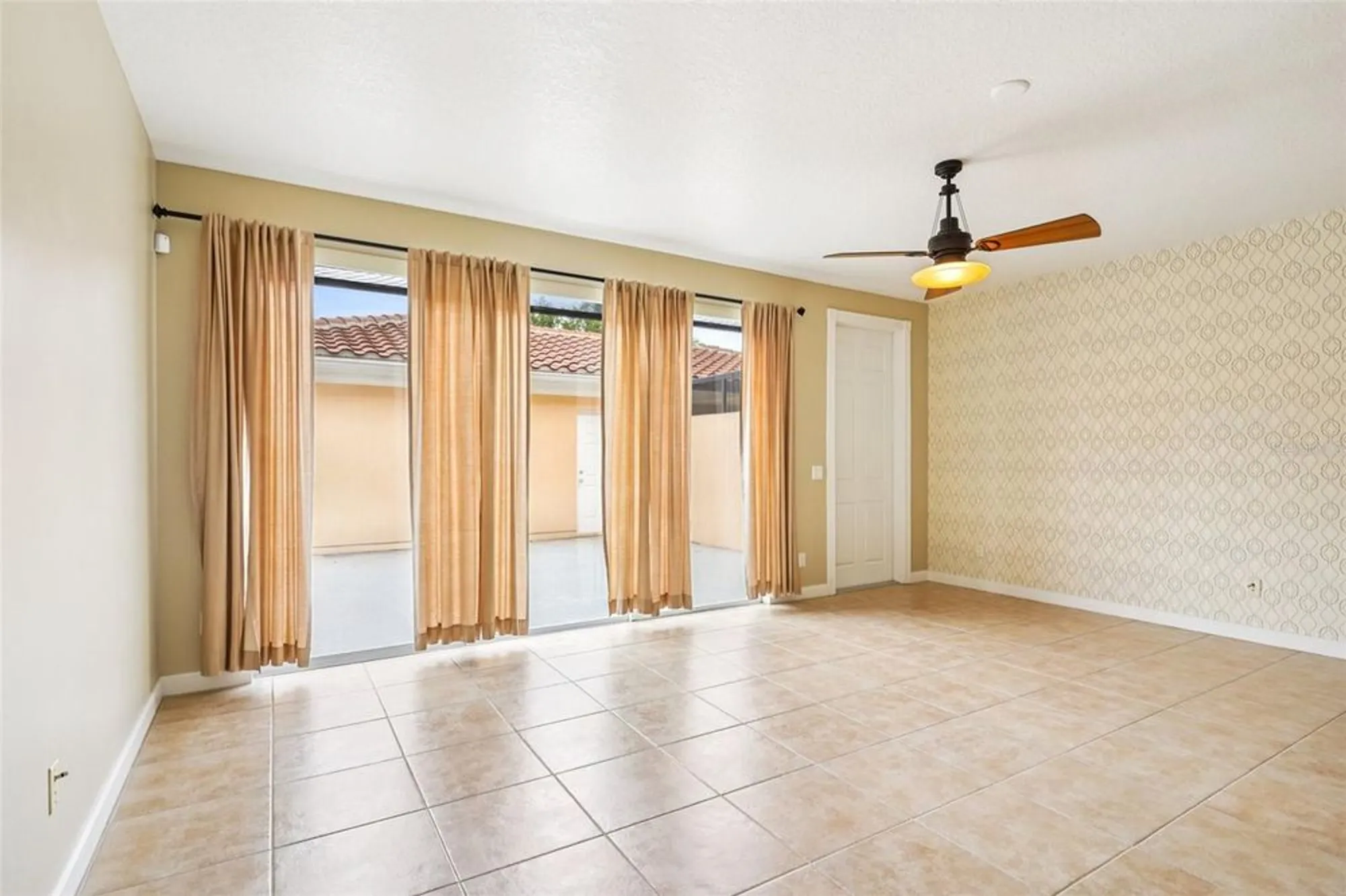 Property Slideshow image 7 of 59 | 8430 leatherleaf ln, Orlando, FL, 32827