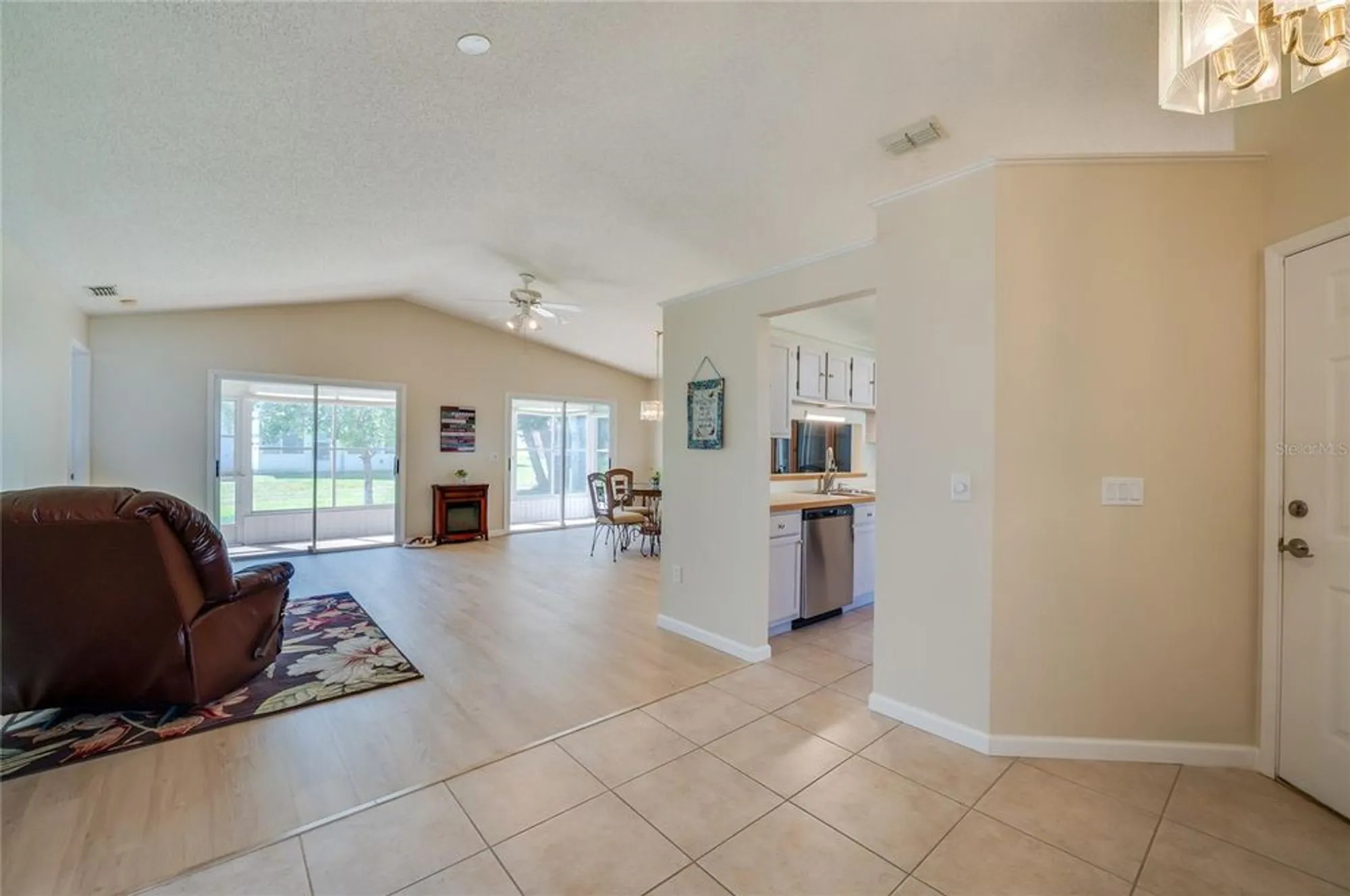 Property Slideshow image 7 of 46 | 128 crooked pine rd, Port Orange, FL, 32128