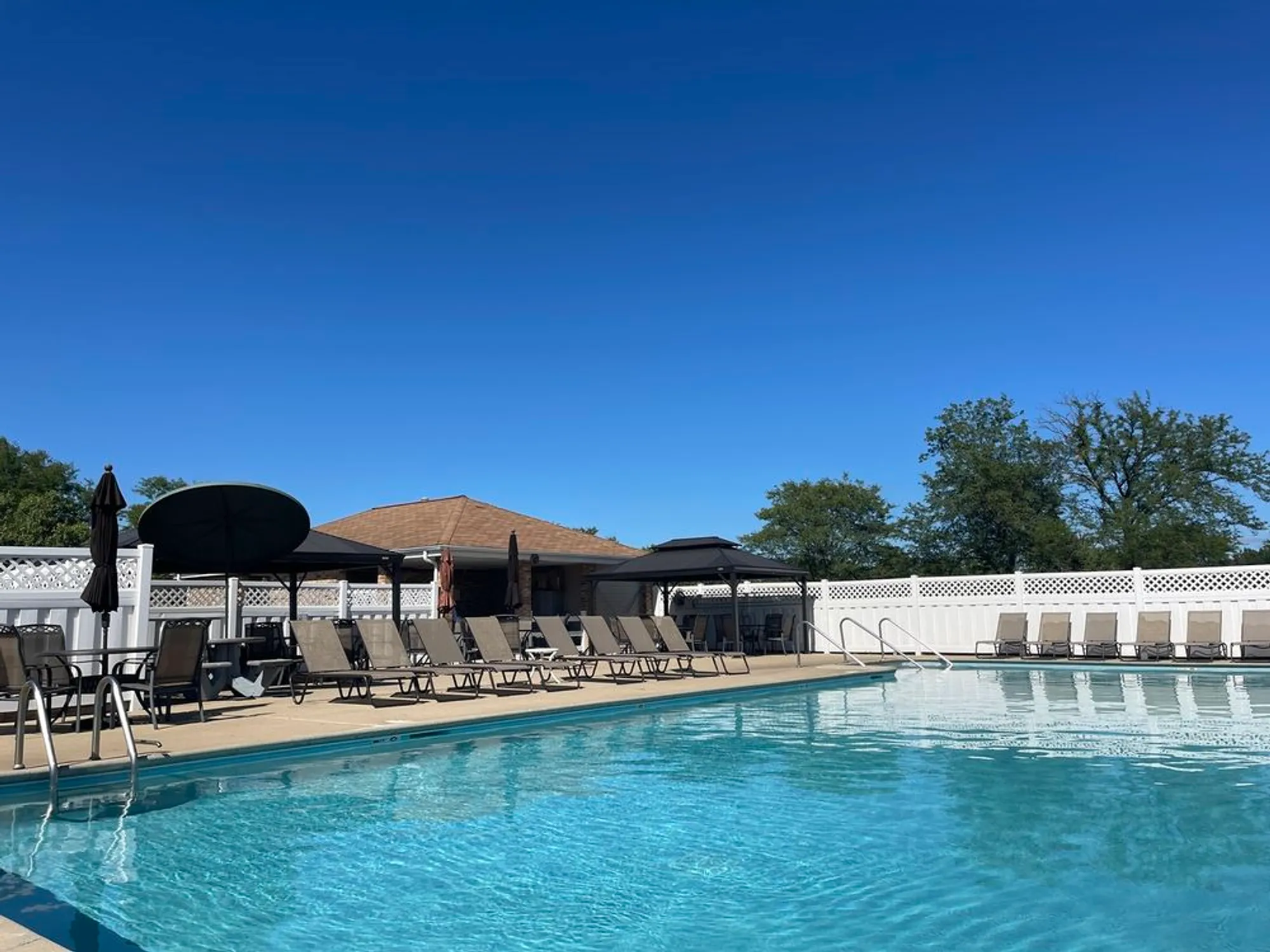 Property Slideshow image 27 of 30 | 13810 s magnolia dr, Plainfield, IL, 60544