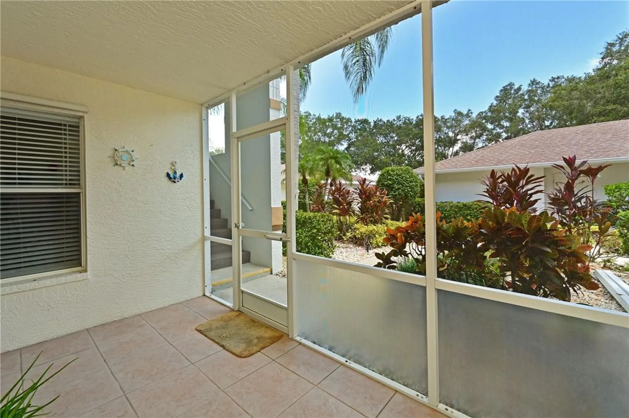 Property Slideshow image 24 of 70 | 6904 drewrys blf apt 803, Bradenton, FL, 34203
