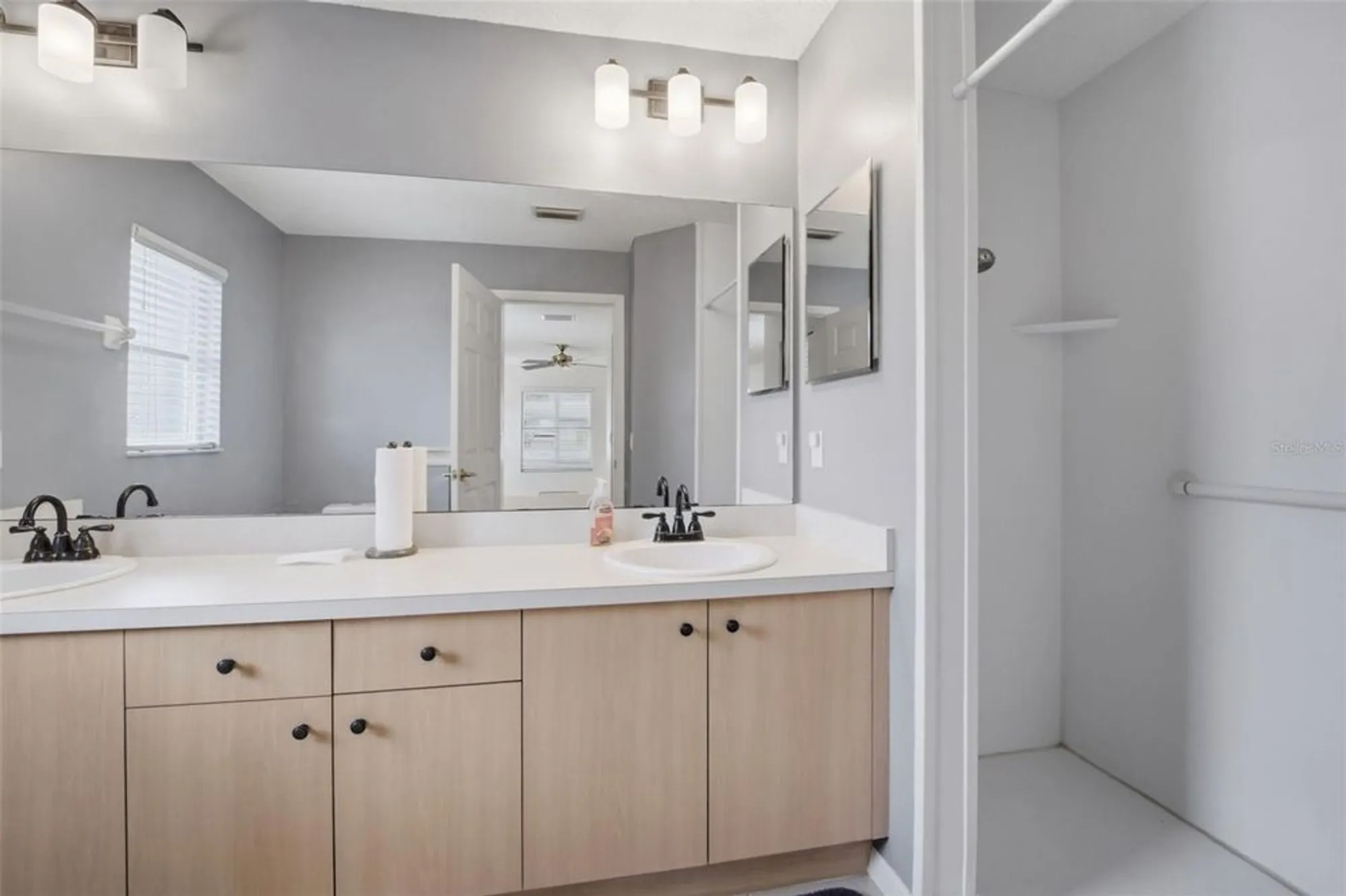 Property Slideshow image 26 of 59 | 1228 ashbourne cir, Trinity, FL, 34655