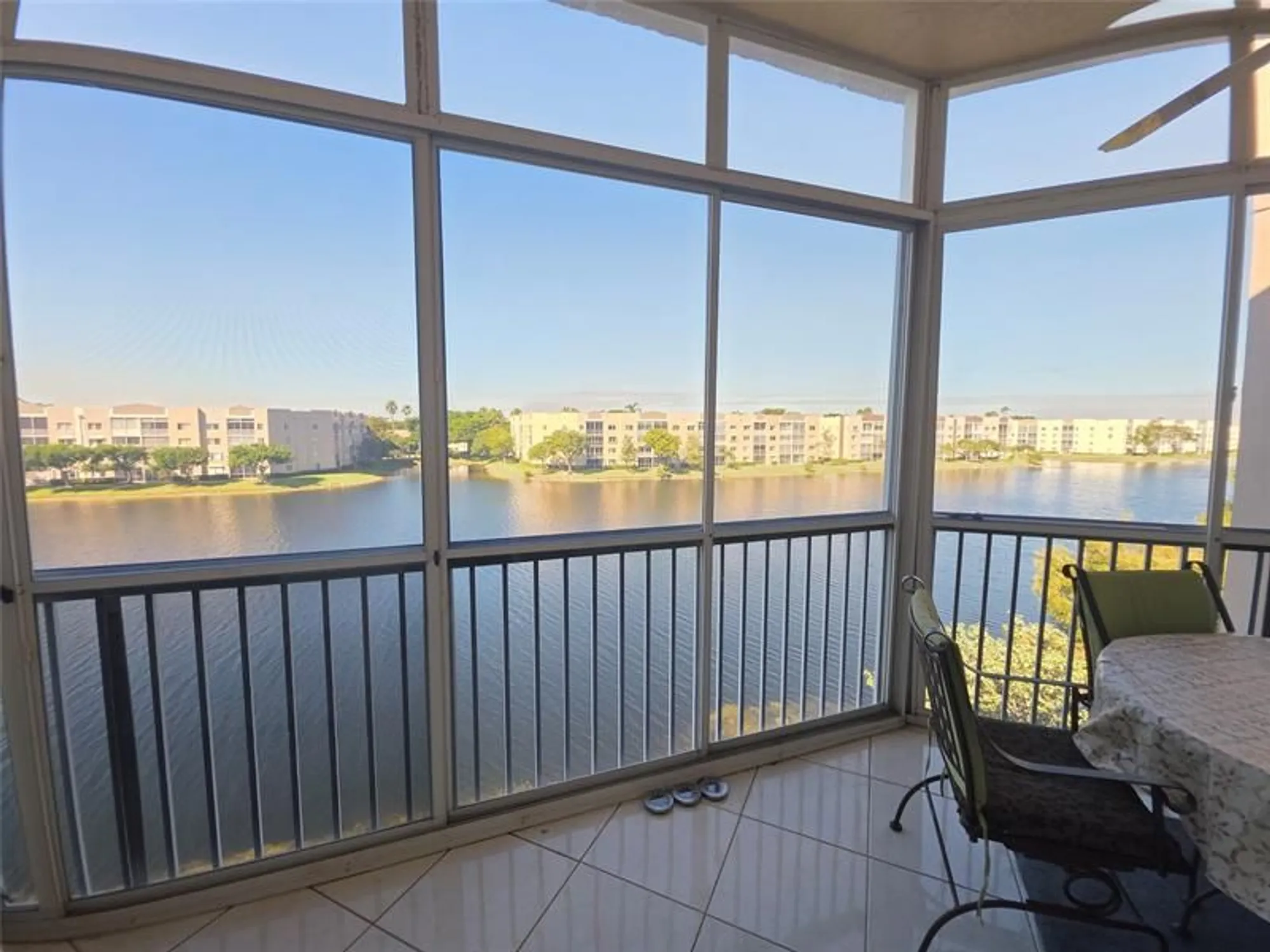 Property Slideshow image 6 of 29 | 7593 granville dr 411, Tamarac, FL, 33321