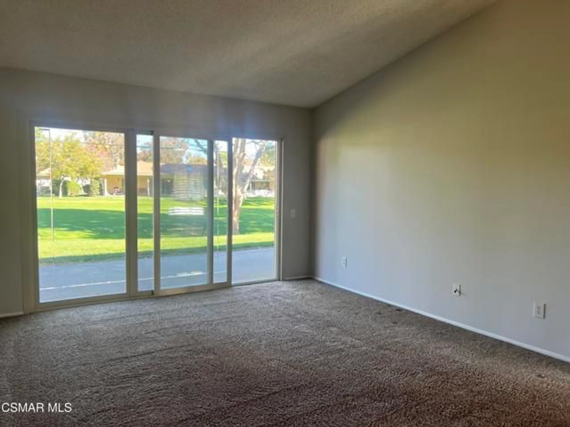 Property Slideshow image 8 of 32 | 23220 village 23, Camarillo, CA, 93012