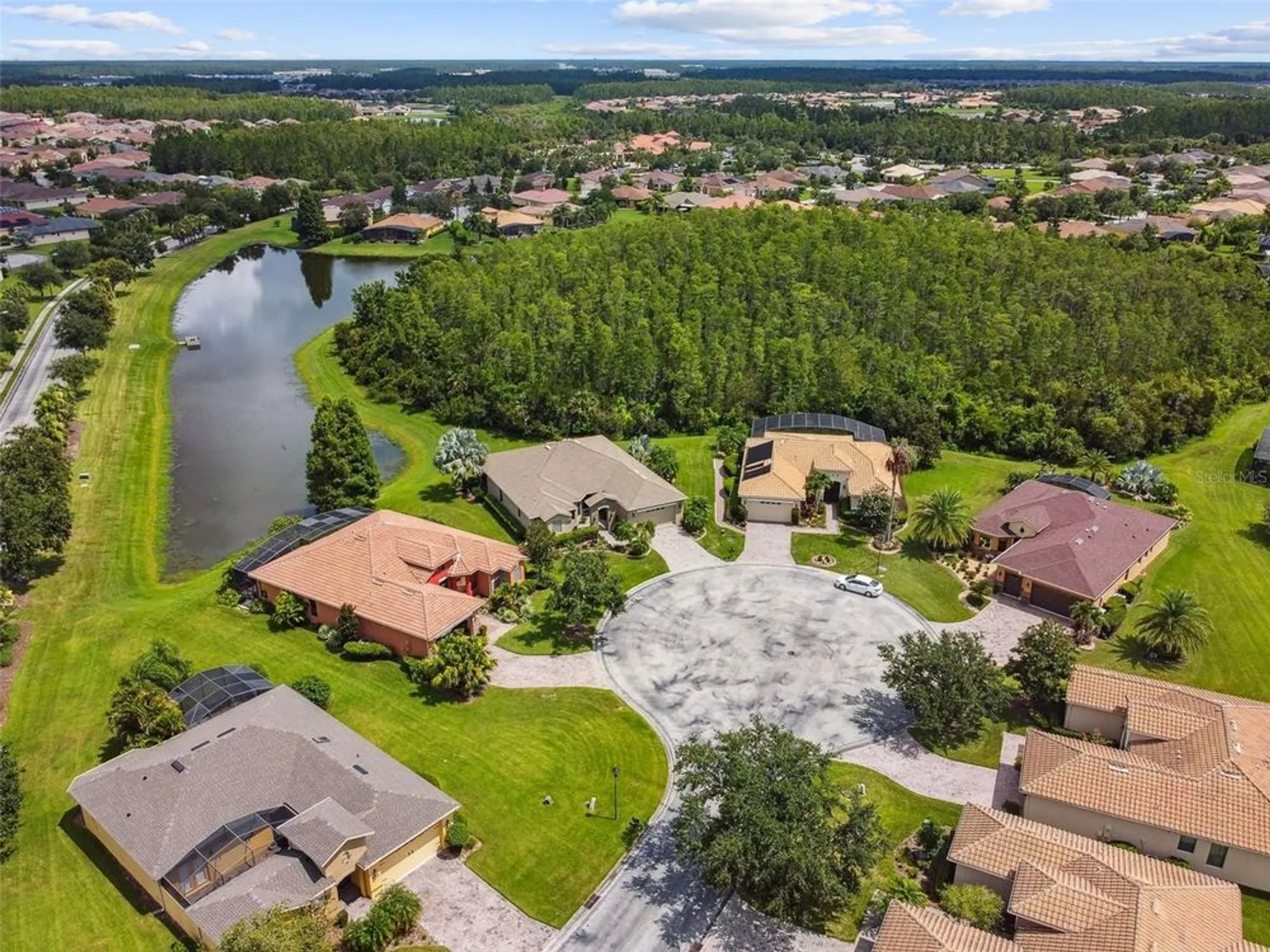 Property Slideshow image 39 of 57 | 313 santa barbara ln, Kissimmee, FL, 34759