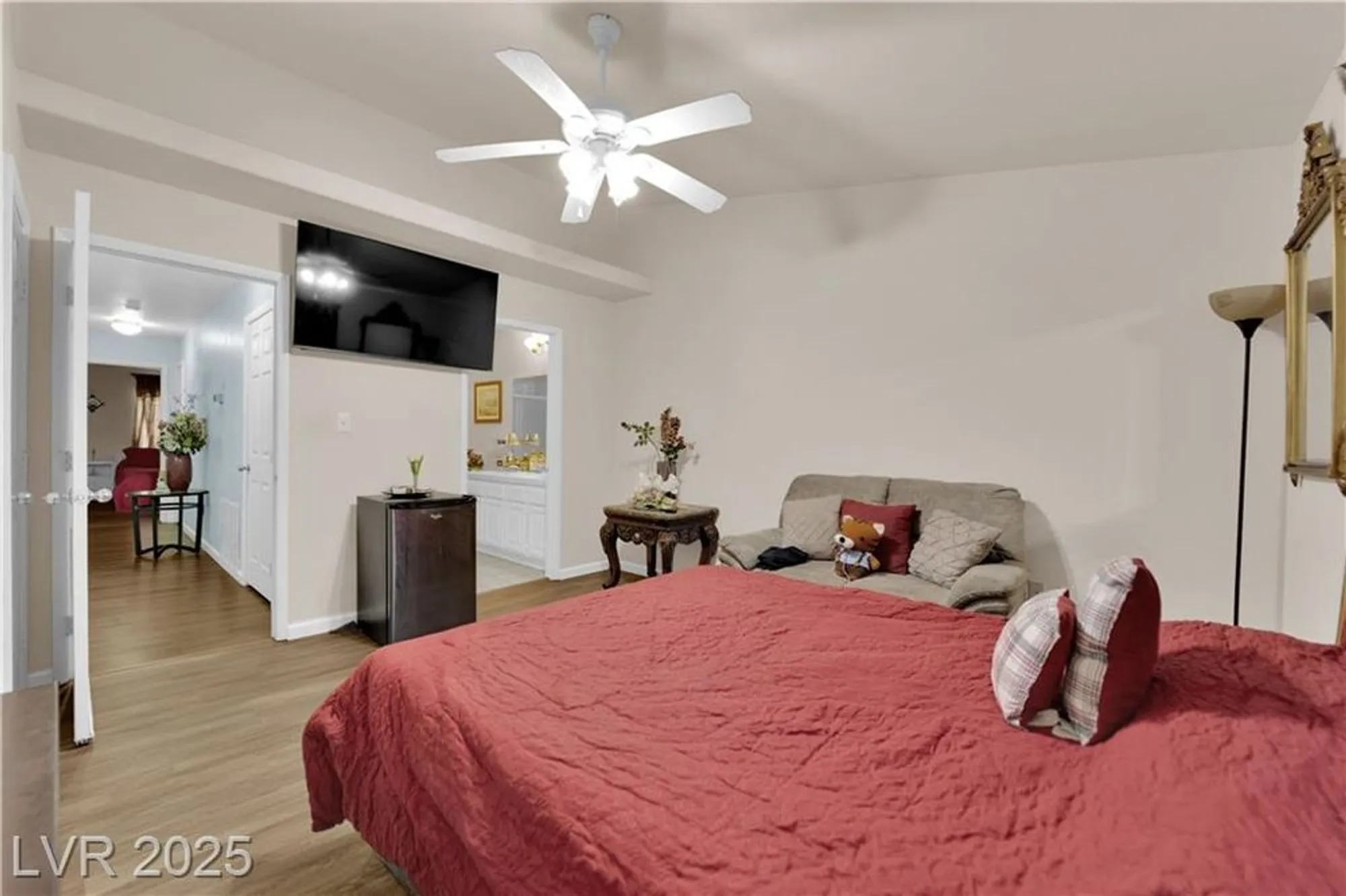 Property Slideshow image 10 of 25 | 2851 s valley view blvd 1132a, Las Vegas, NV, 89102