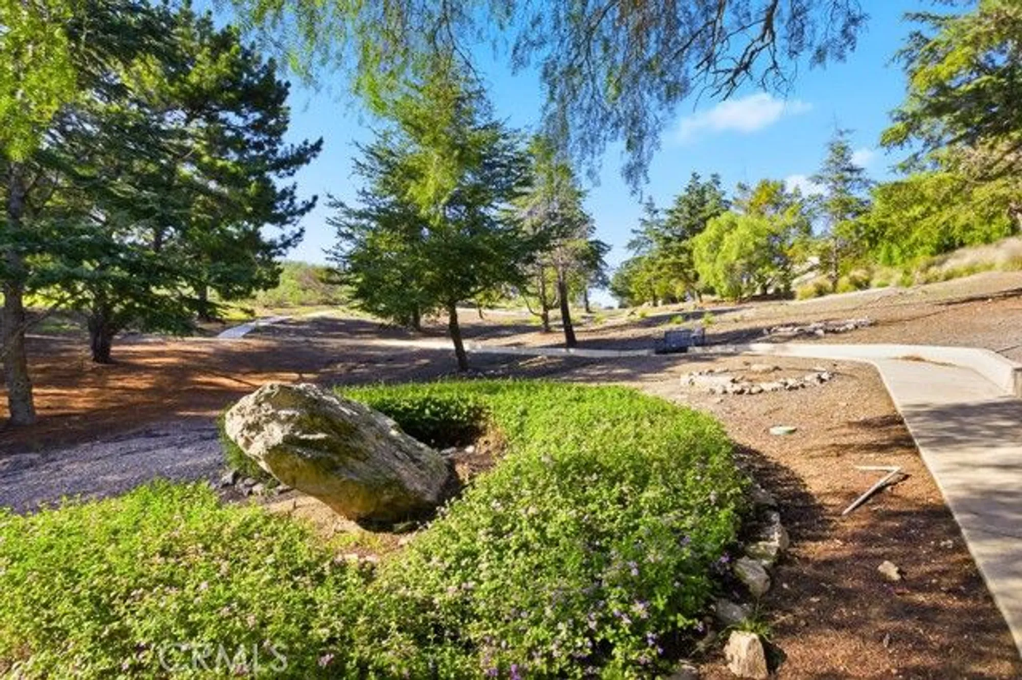 Property Slideshow image 42 of 52 | 1069 belleza st, Camarillo, CA, 93012