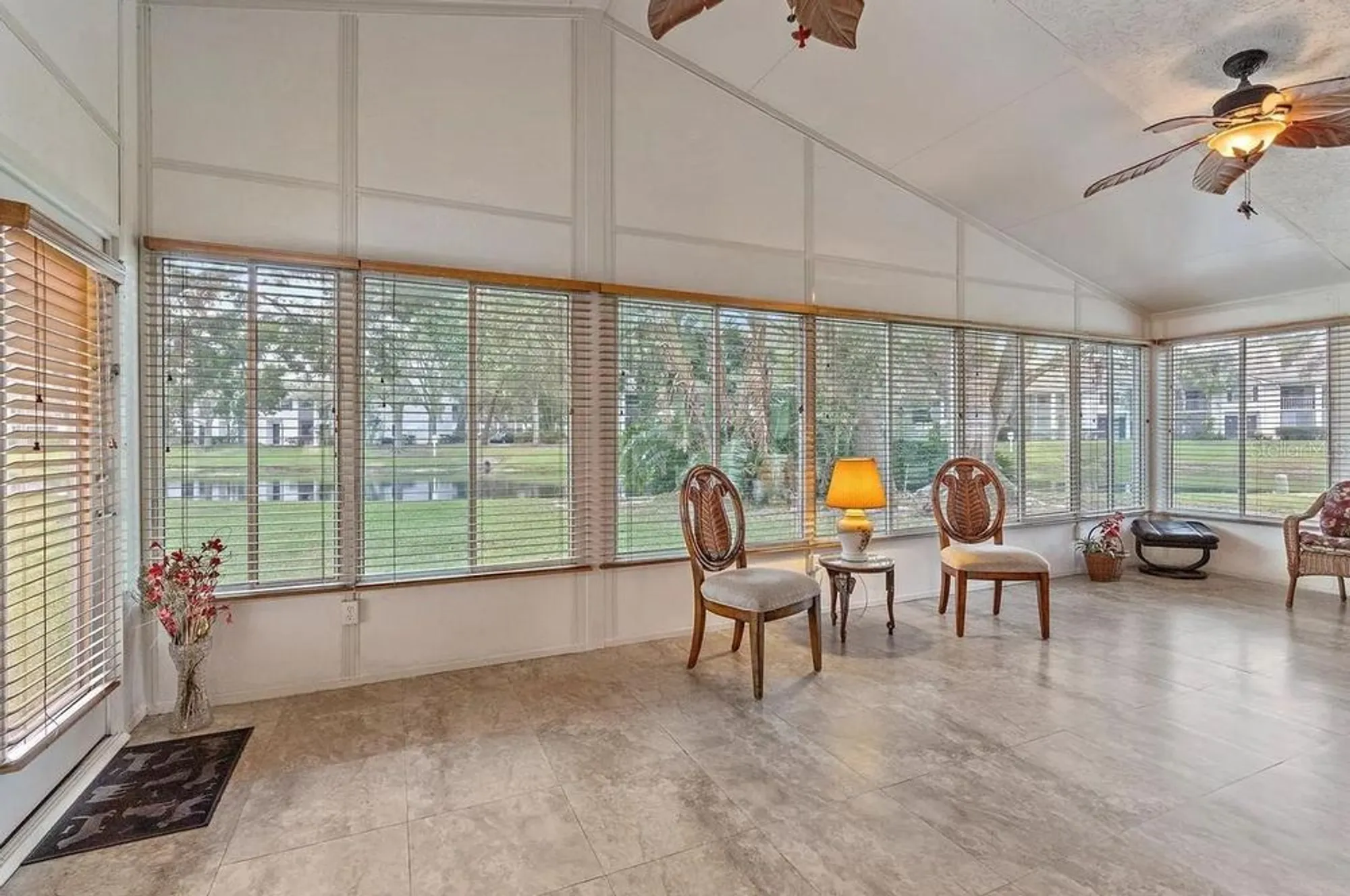 Property Slideshow image 18 of 50 | 5508 gardens dr, Sarasota, FL, 34243