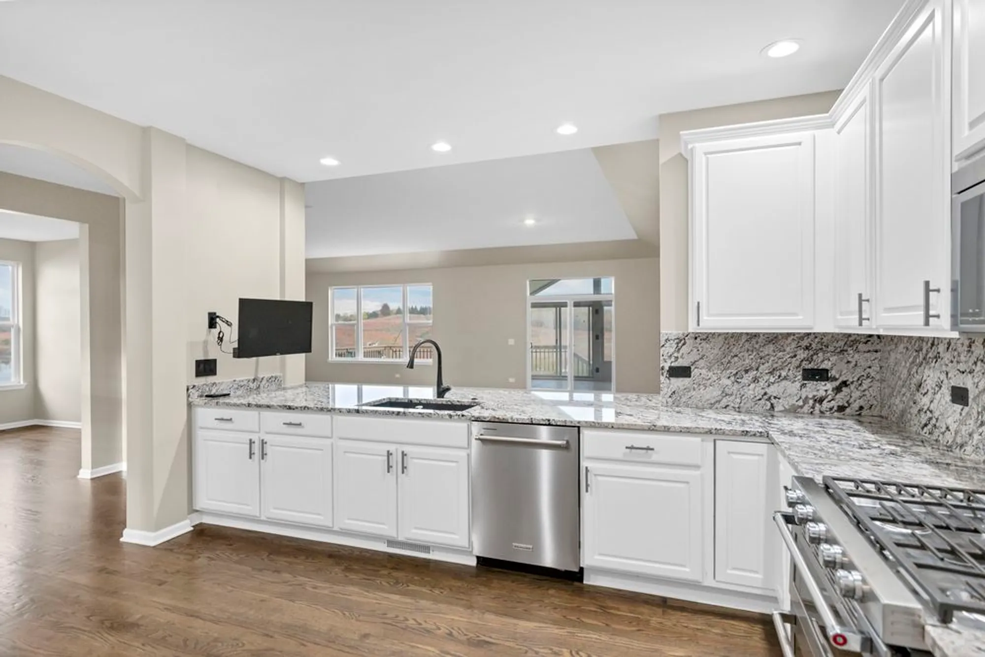 Property Slideshow image 29 of 71 | 2660 harnish dr, Algonquin, IL, 60102