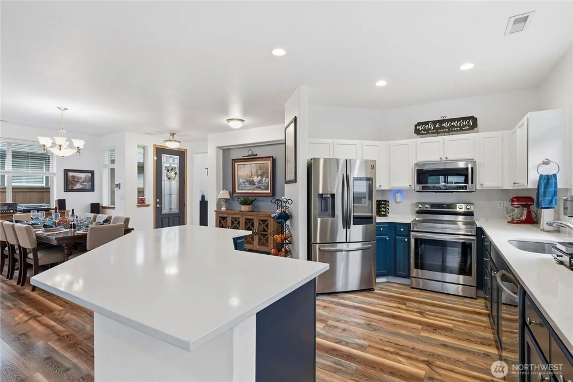 Property Slideshow image 10 of 40 | 8218 bainbridge loop, Lacey, WA, 98516