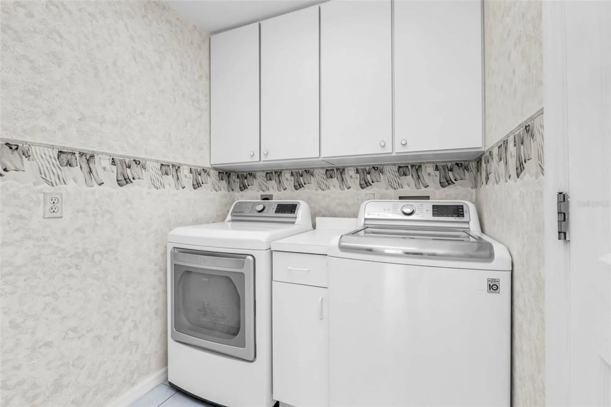 Property Slideshow image 20 of 44 | 24304 keldholme ct, Punta Gorda, FL, 33980