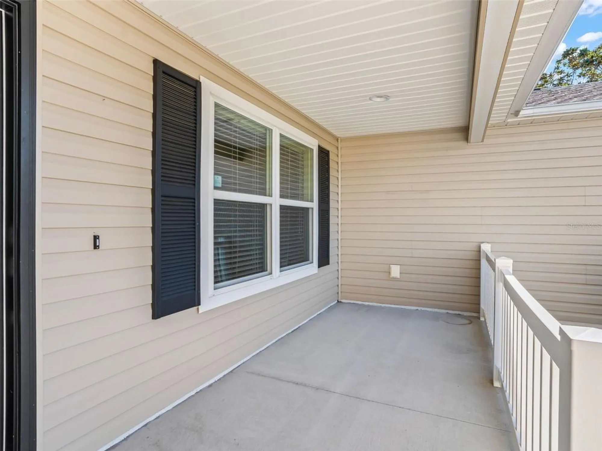 Property Slideshow image 3 of 37 | 828 silver oak ave, Lady Lake, FL, 32159