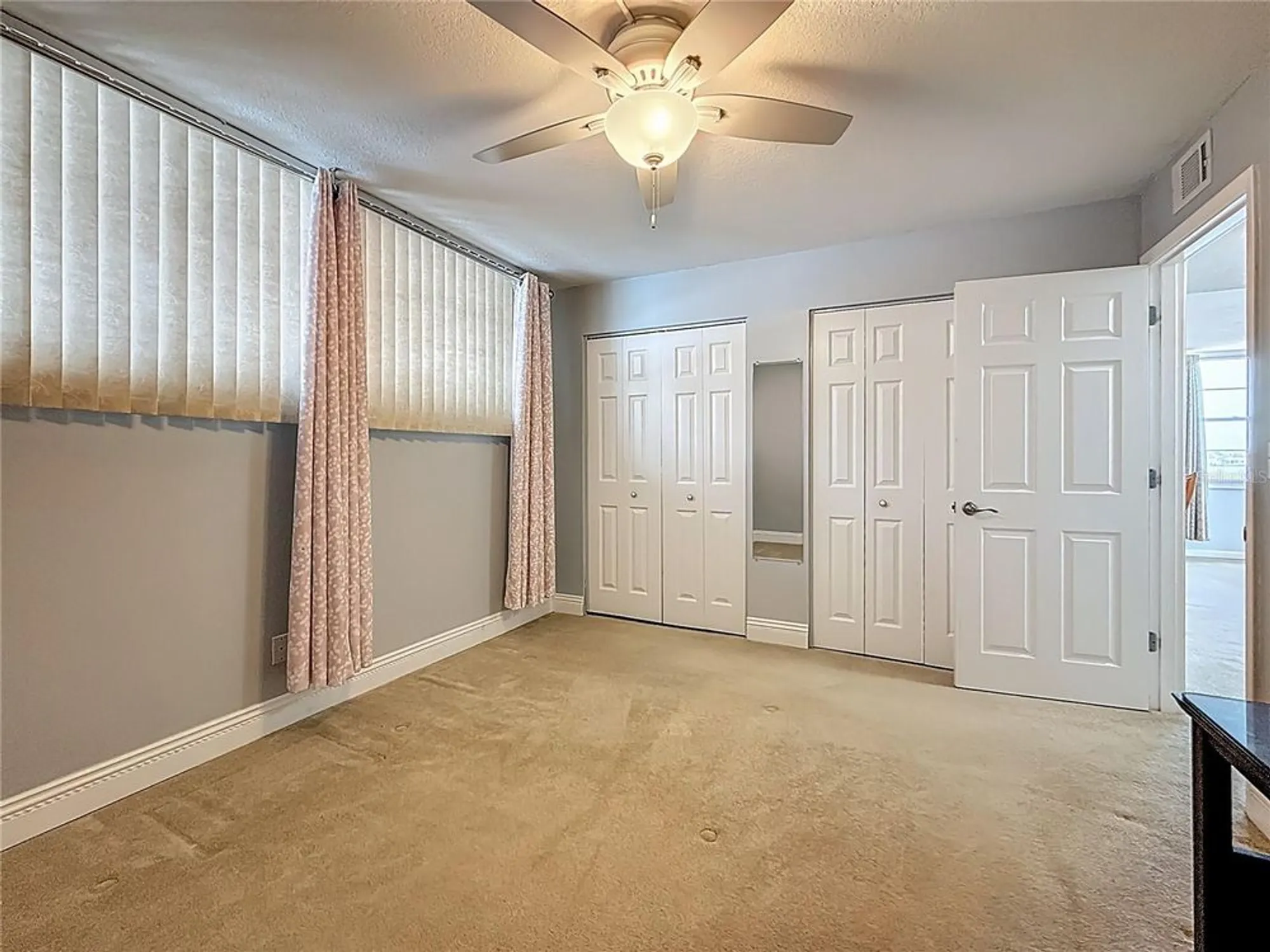 Property Slideshow image 35 of 57 | 7665 sun island dr 206, South Pasadena, FL, 33707