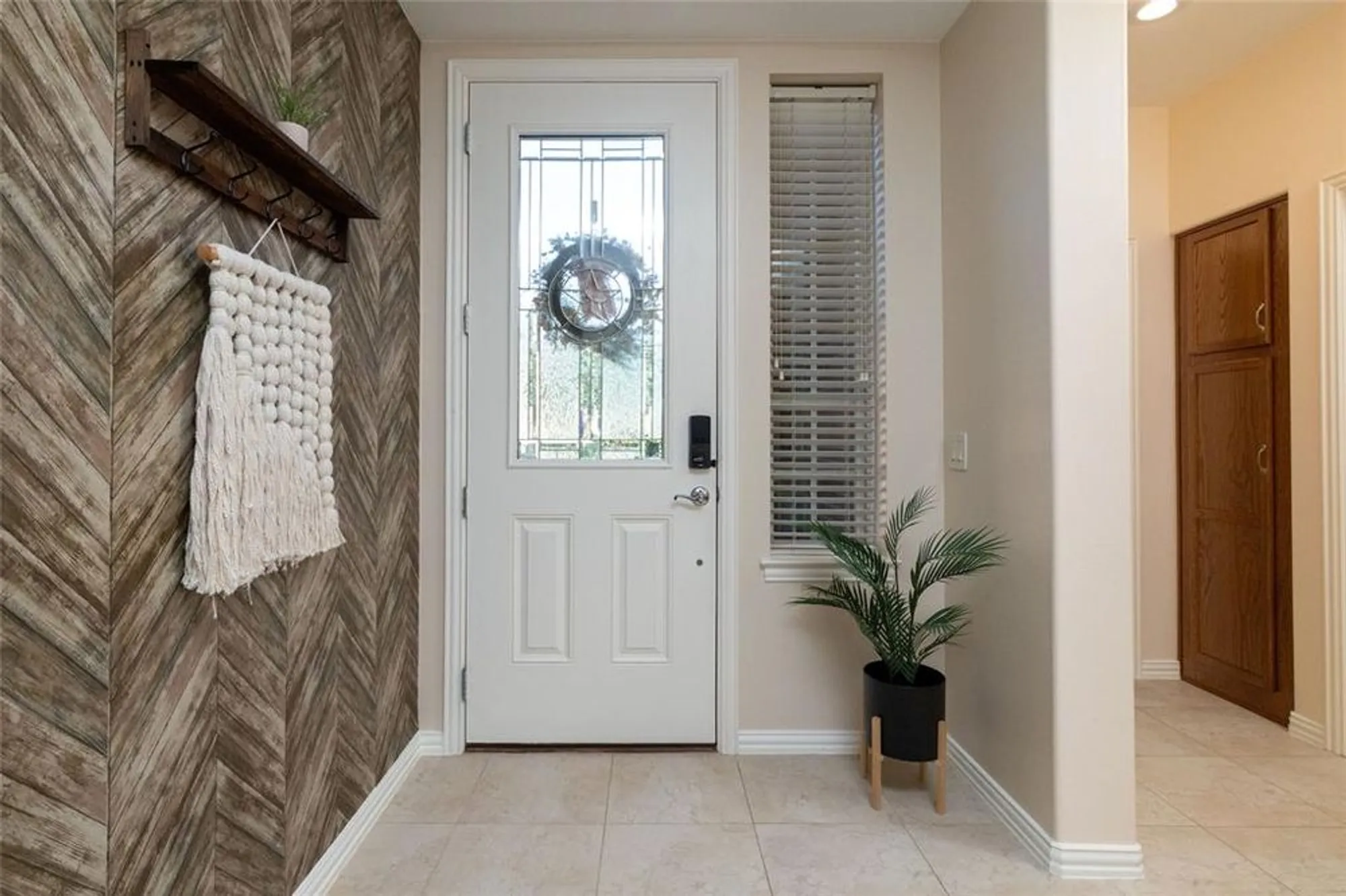 Property Slideshow image 11 of 40 | 9004 freeport dr, Denton, TX, 76207