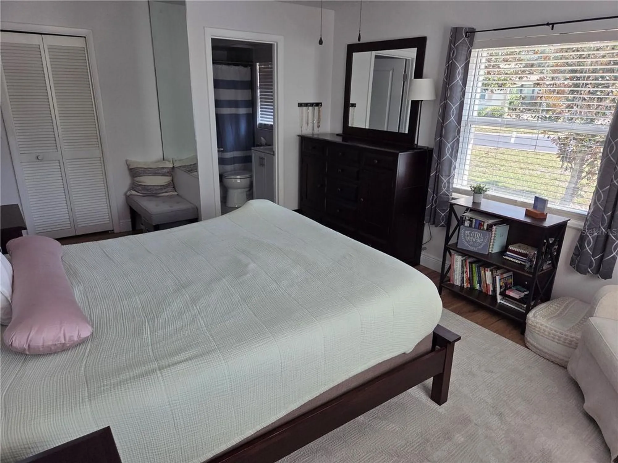 Property Slideshow image 23 of 43 | 1342 stonehaven ln, Dunedin, FL, 34698