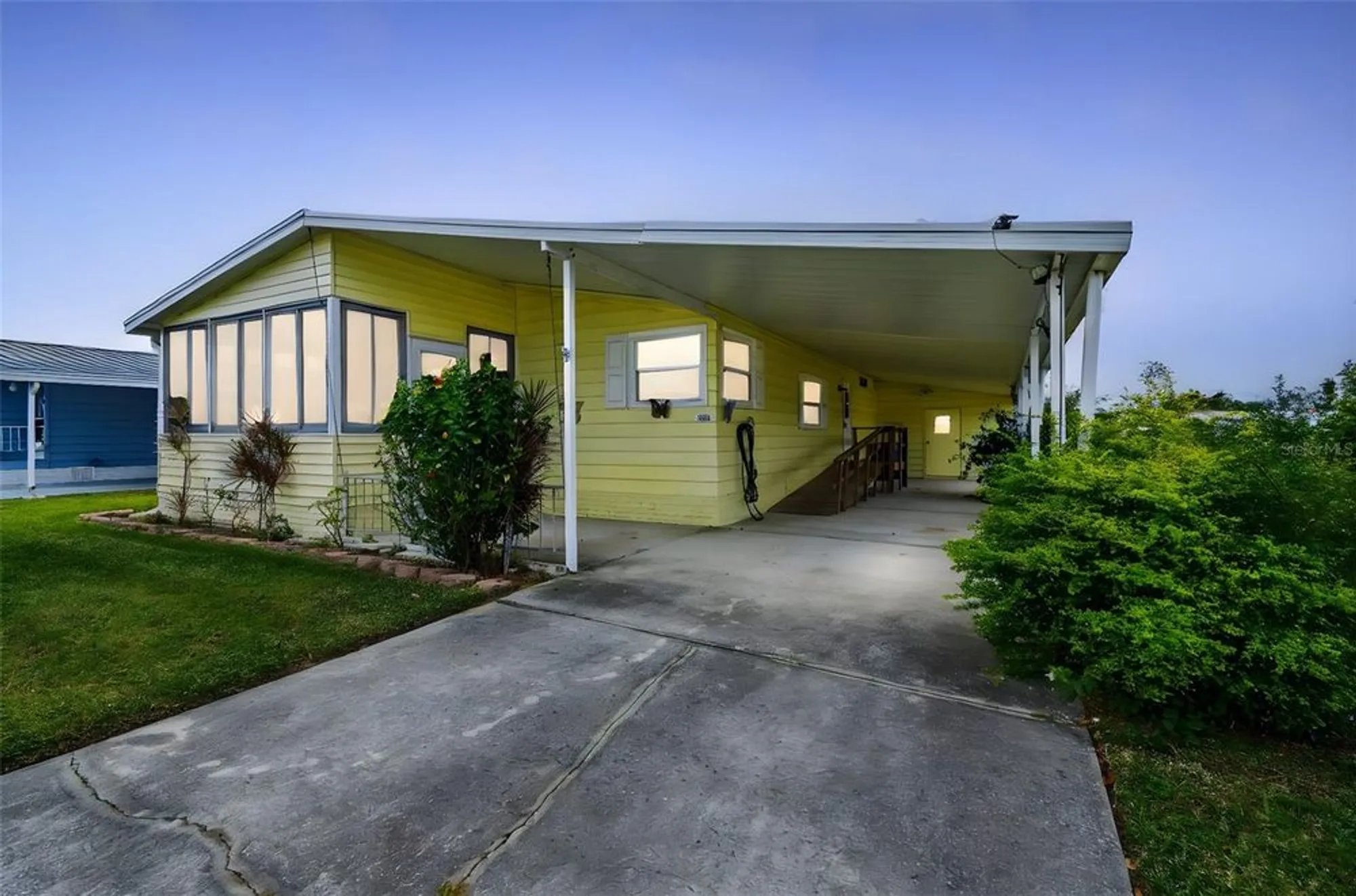 Property Slideshow image 1 of 77 | 1811 sherwood hill dr, Lakeland, FL, 33810